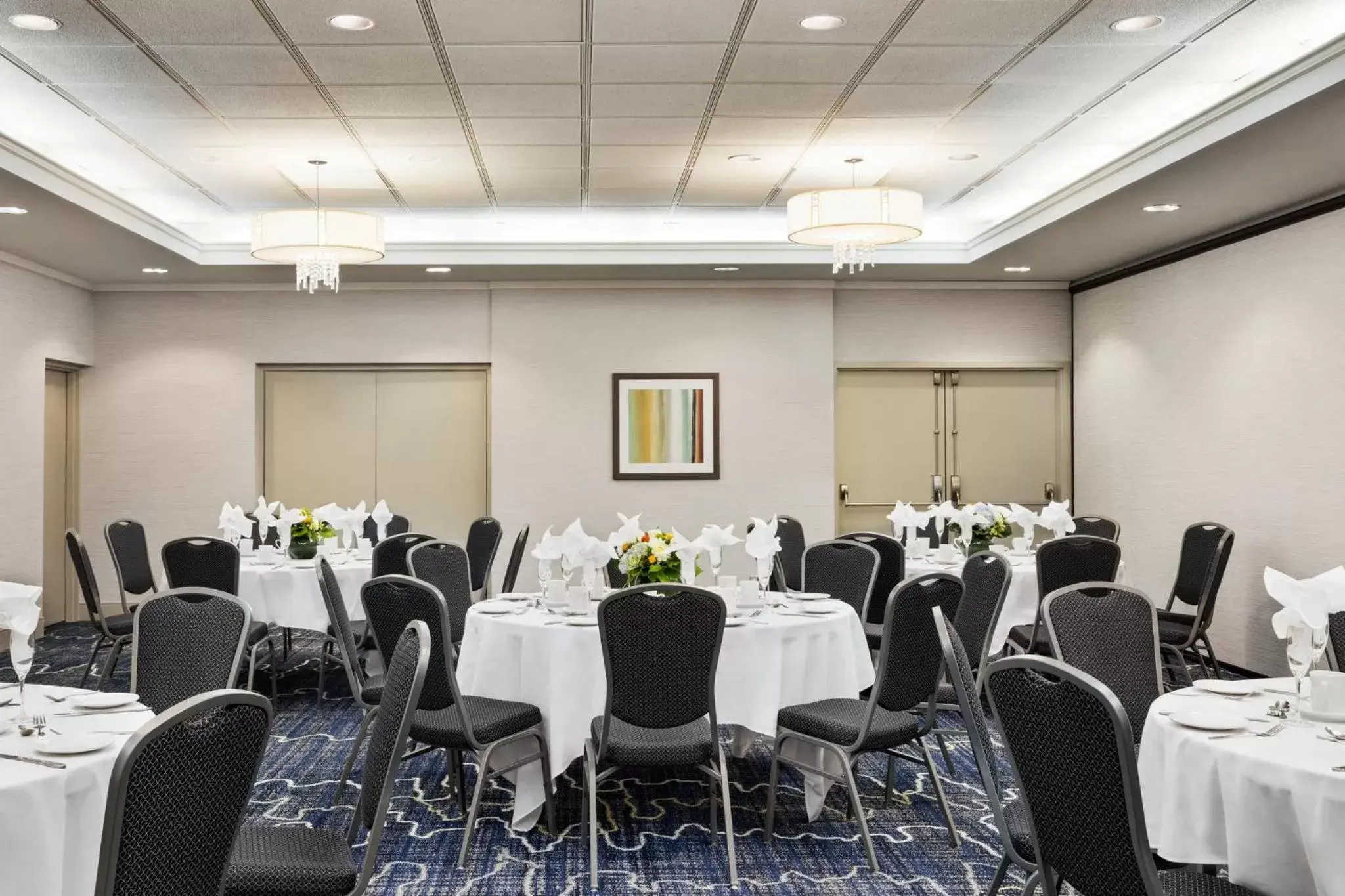 Meeting/conference room in Holiday Inn Express Vancouver-Metrotown (Burnaby)