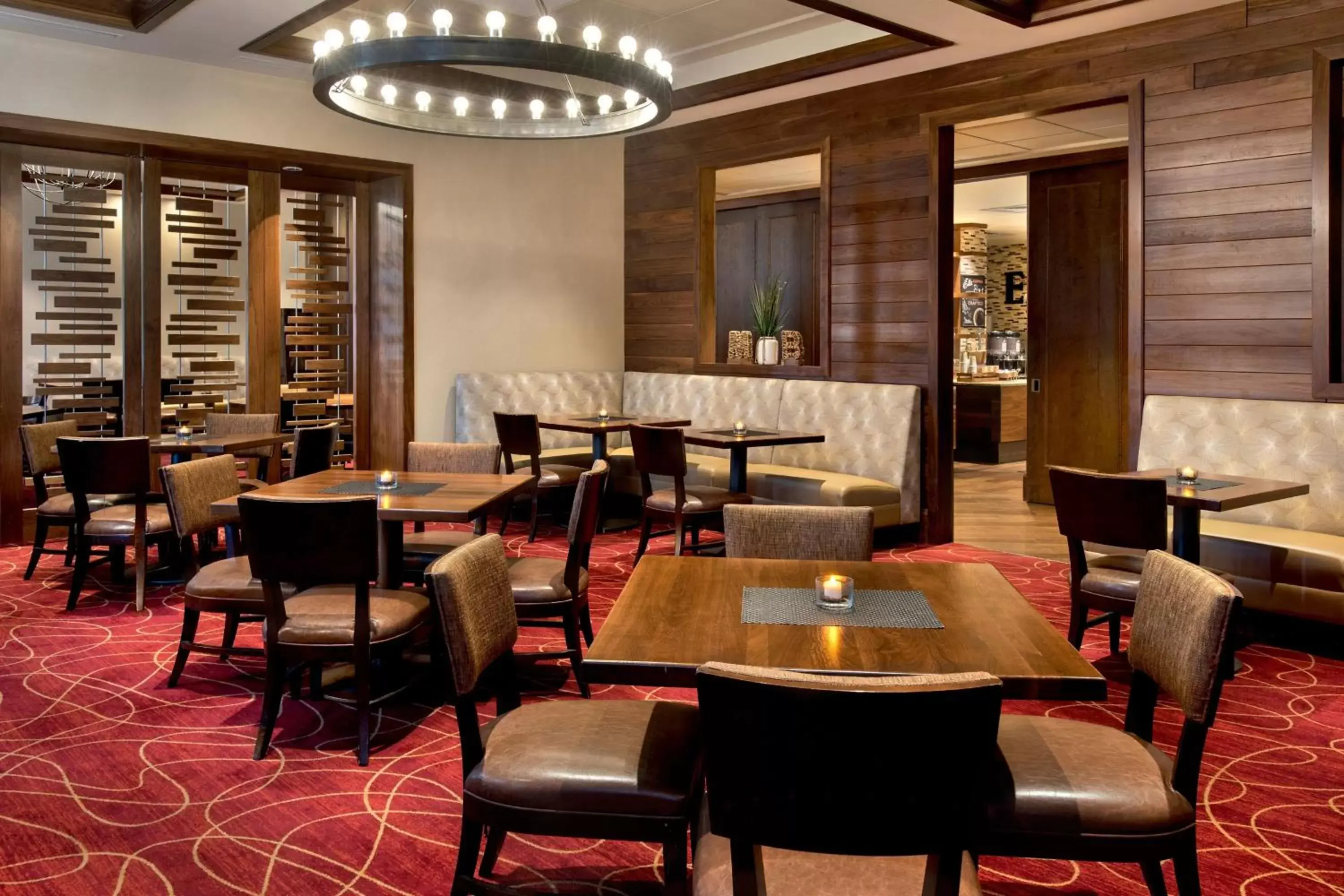 Lounge or bar, Restaurant/Places to Eat in Philadelphia Airport Marriott