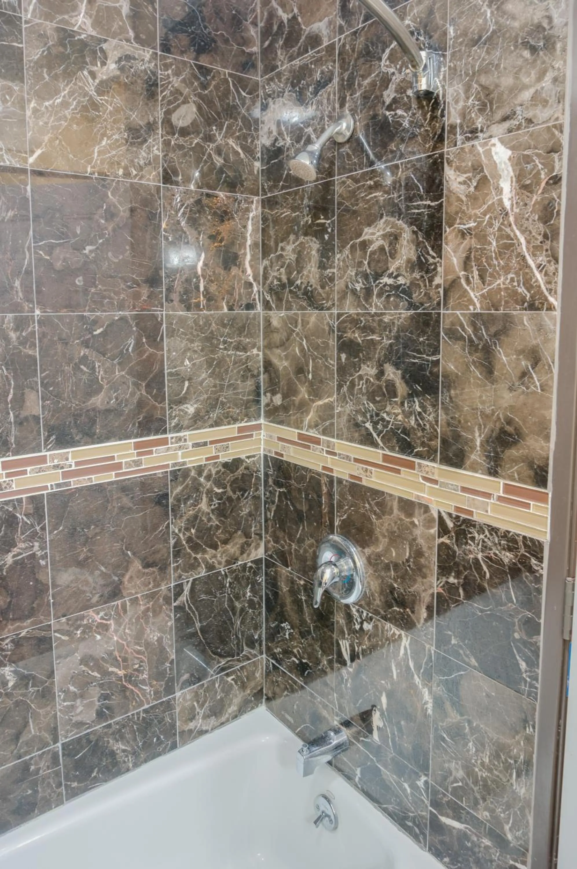 Shower in Redondo Beach Inn-LAX