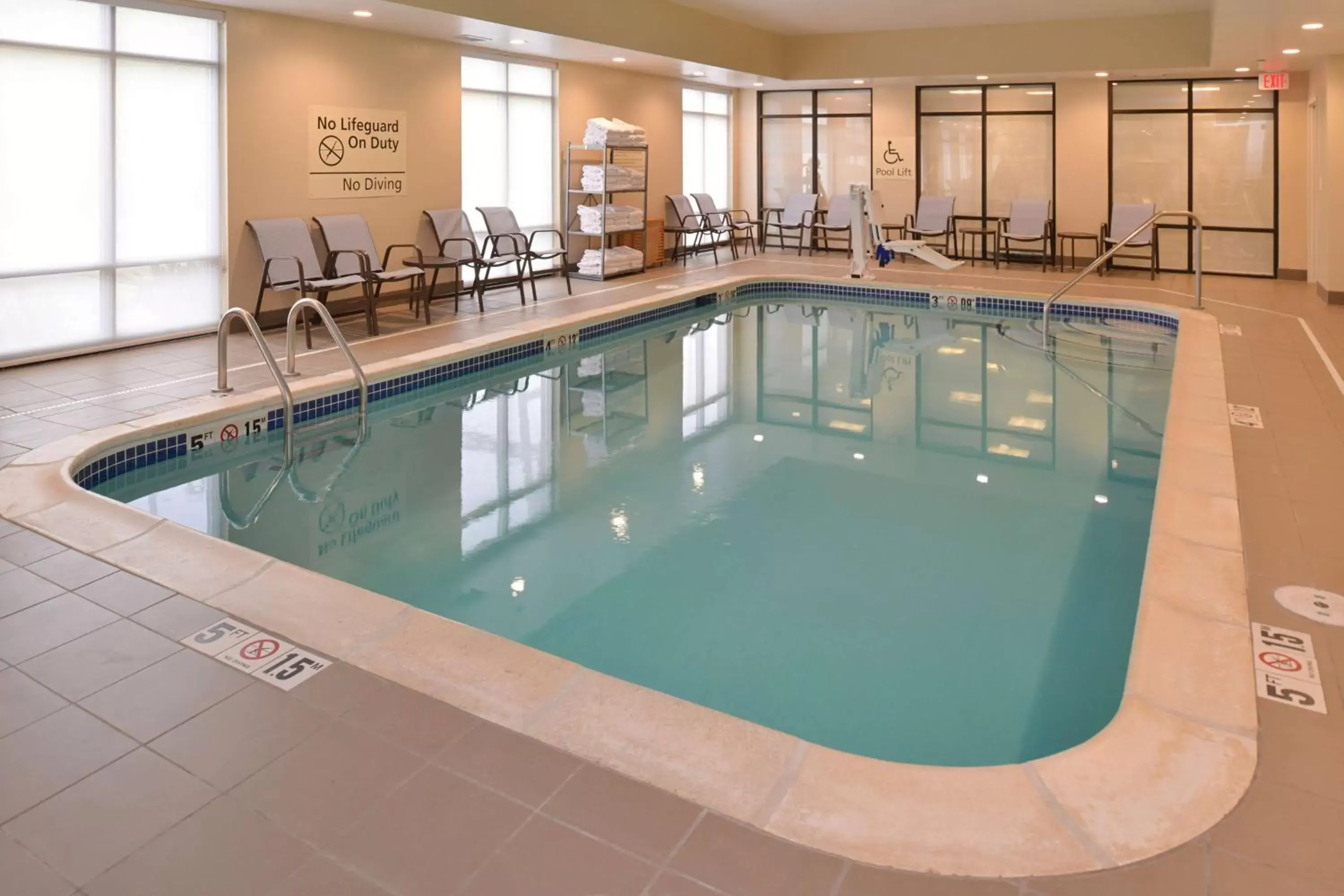 Pool view, Swimming Pool in Hampton Inn Omaha Midtown-Aksarben