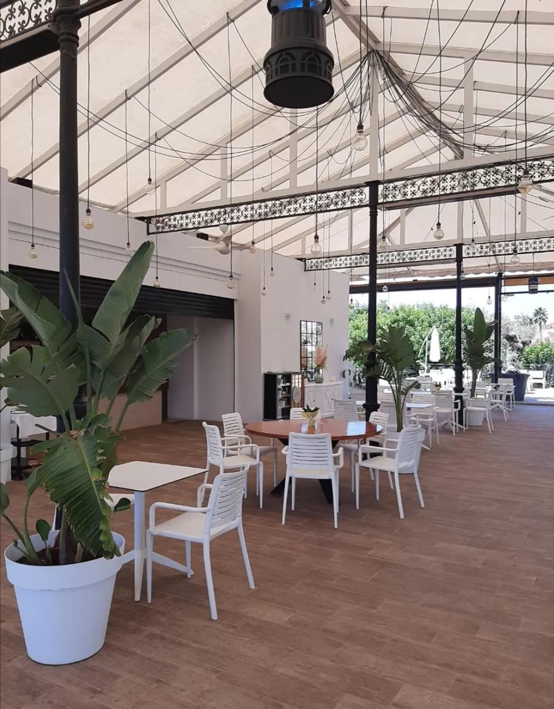 Restaurant/places to eat in Hotel Alicante Golf