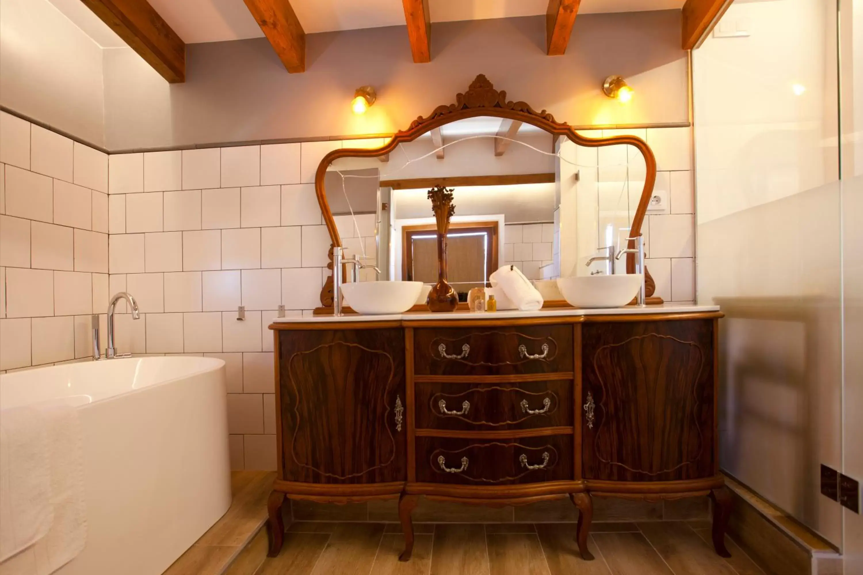 Bathroom in Casal de Petra - Rooms & Pool by My Rooms Hotels