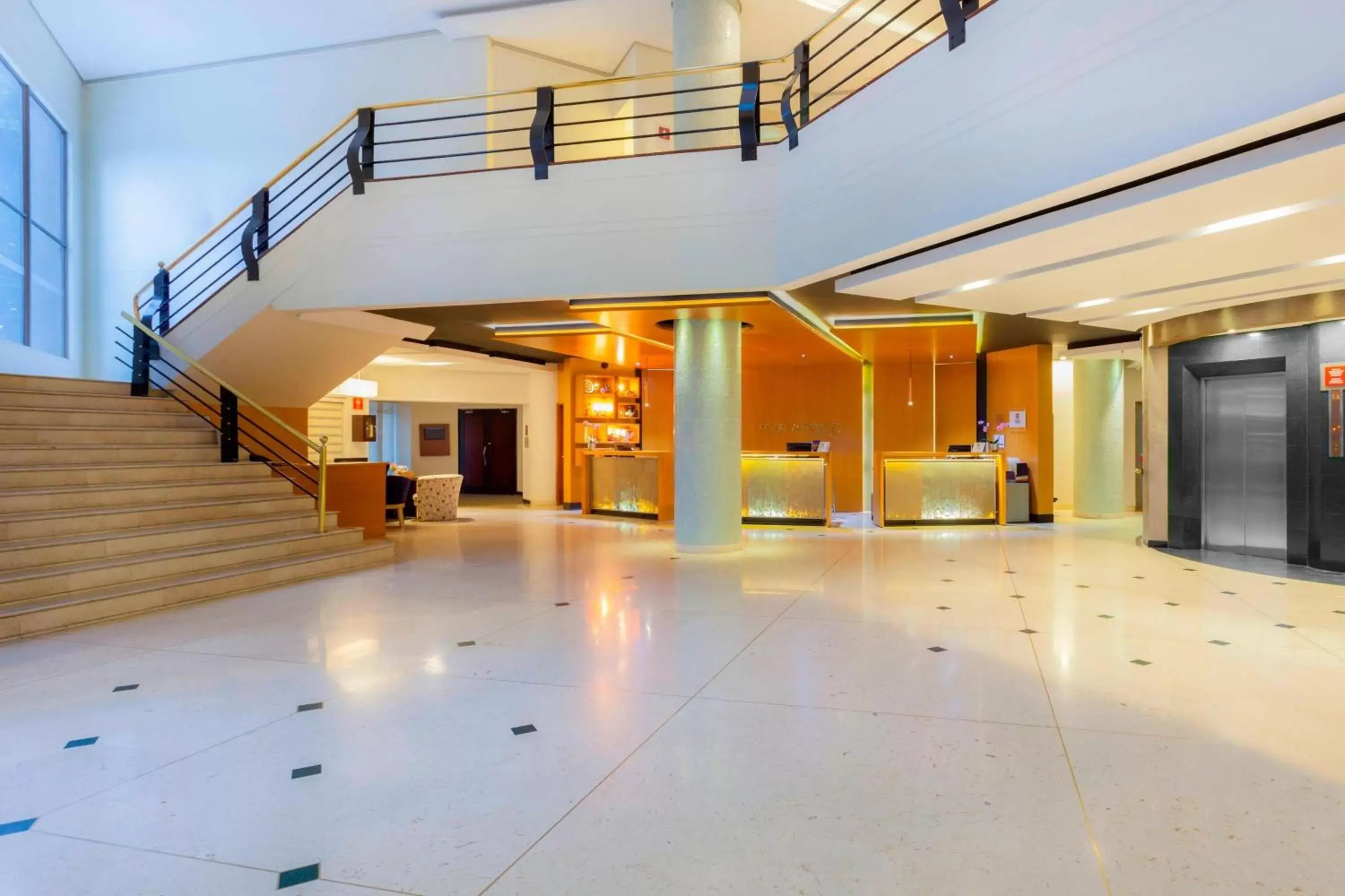 Lobby or reception, Lobby/Reception in Four Points by Sheraton Medellín
