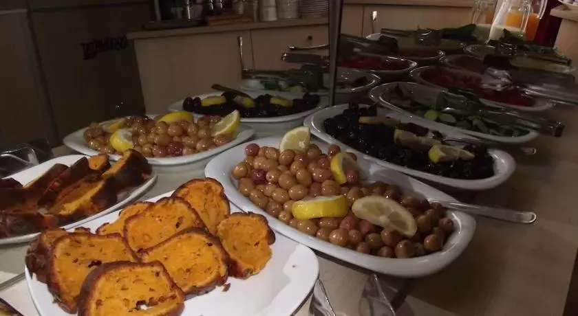 Food in Antikhan Hotel