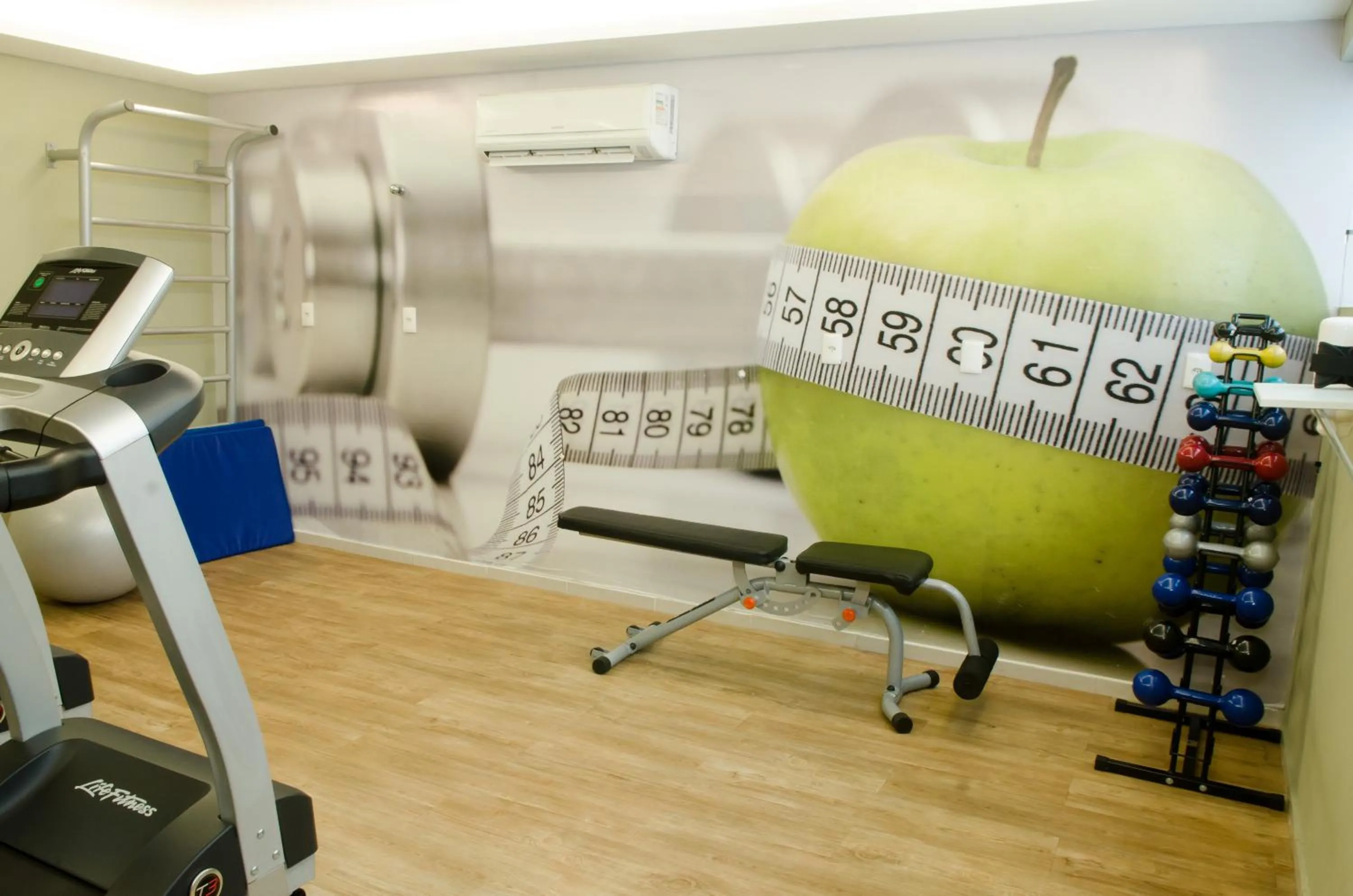 Fitness centre/facilities in Ímpar Suítes Expominas