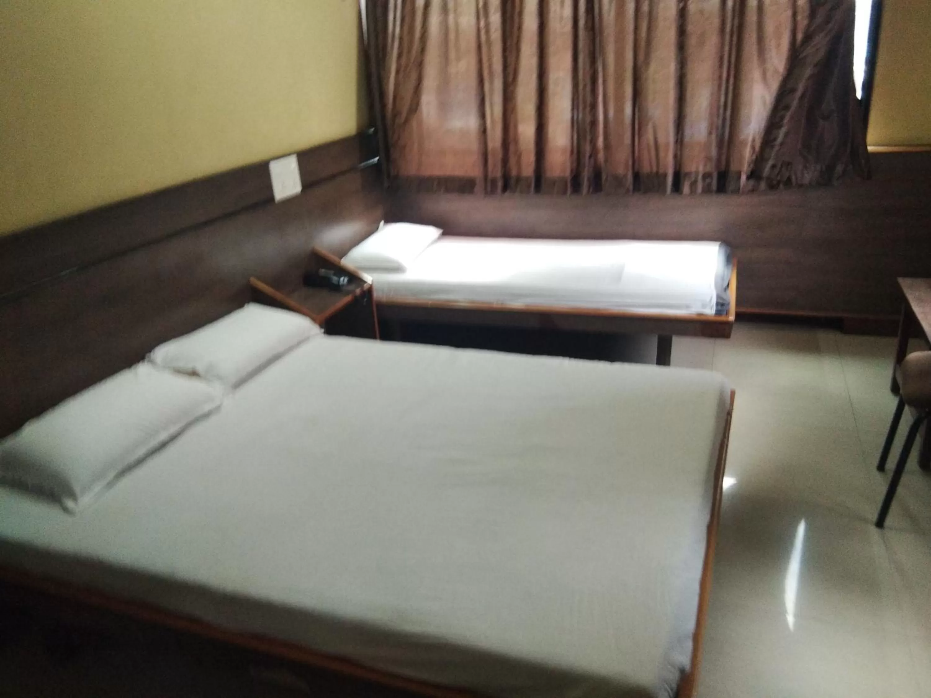 Bedroom, Bed in Sri Saraswathi Lodge
