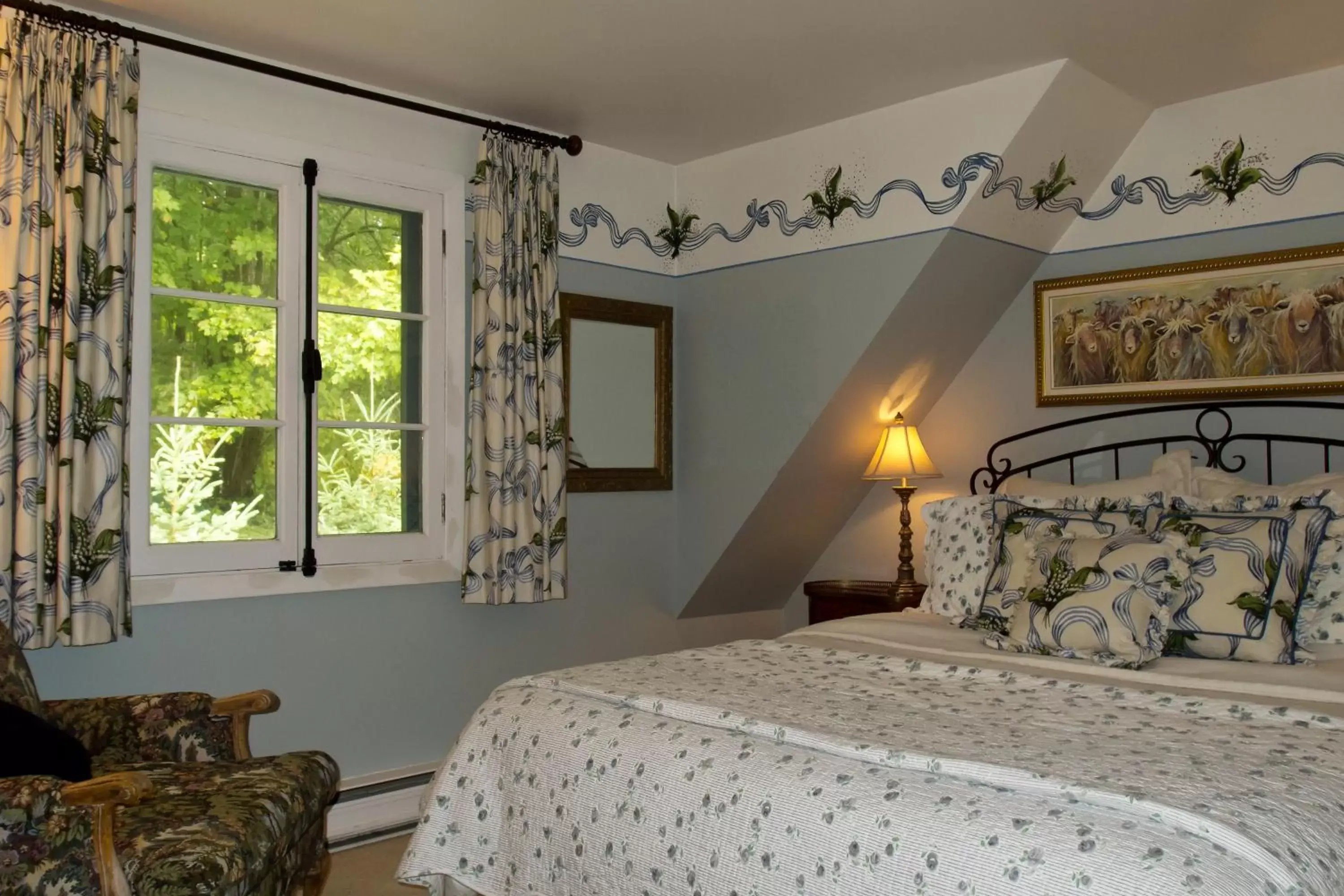Bedroom, Bed in Le Petit Clocher Gite Touristique B & B