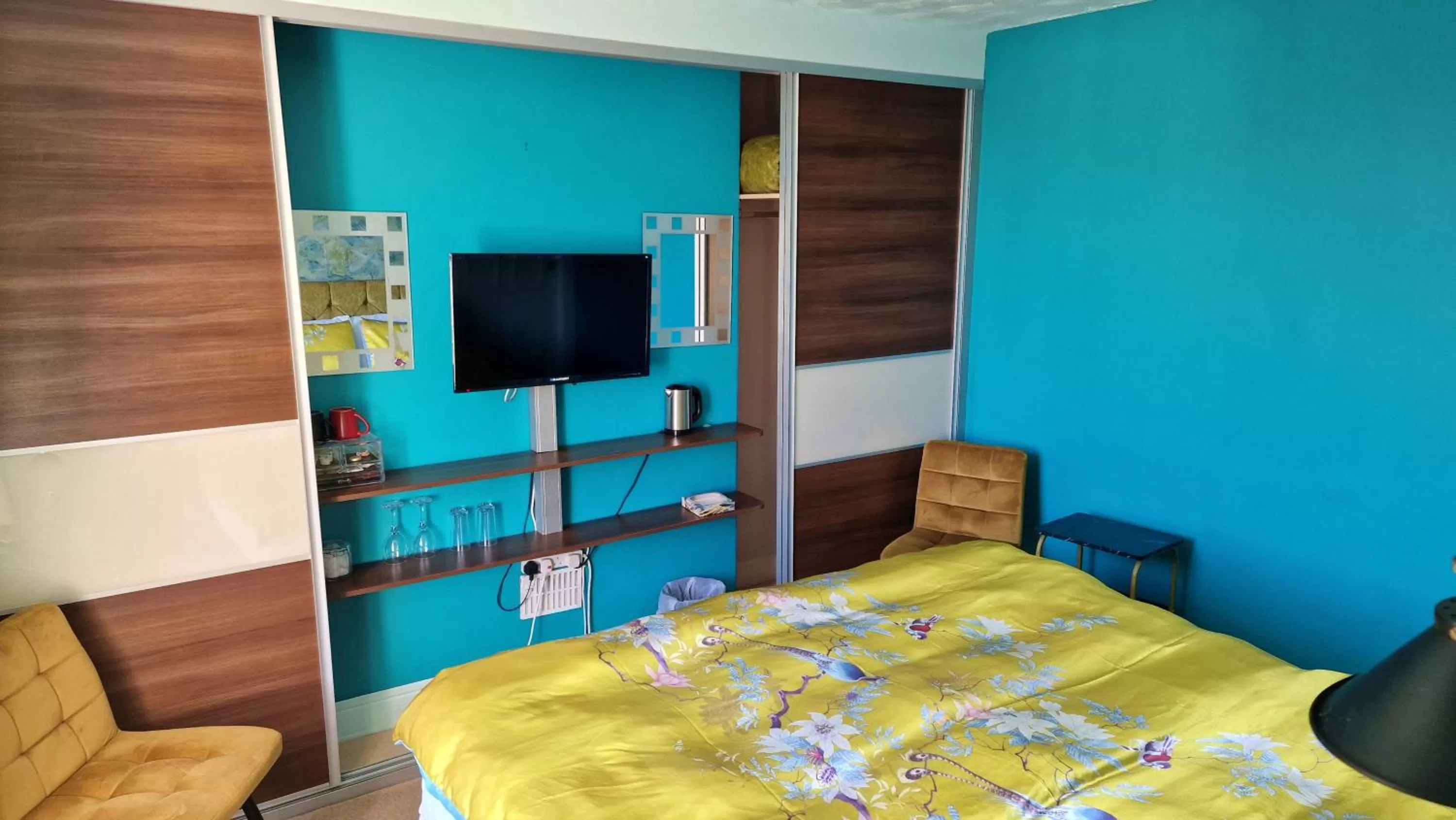 TV and multimedia, Bed in Philbeach Guest House