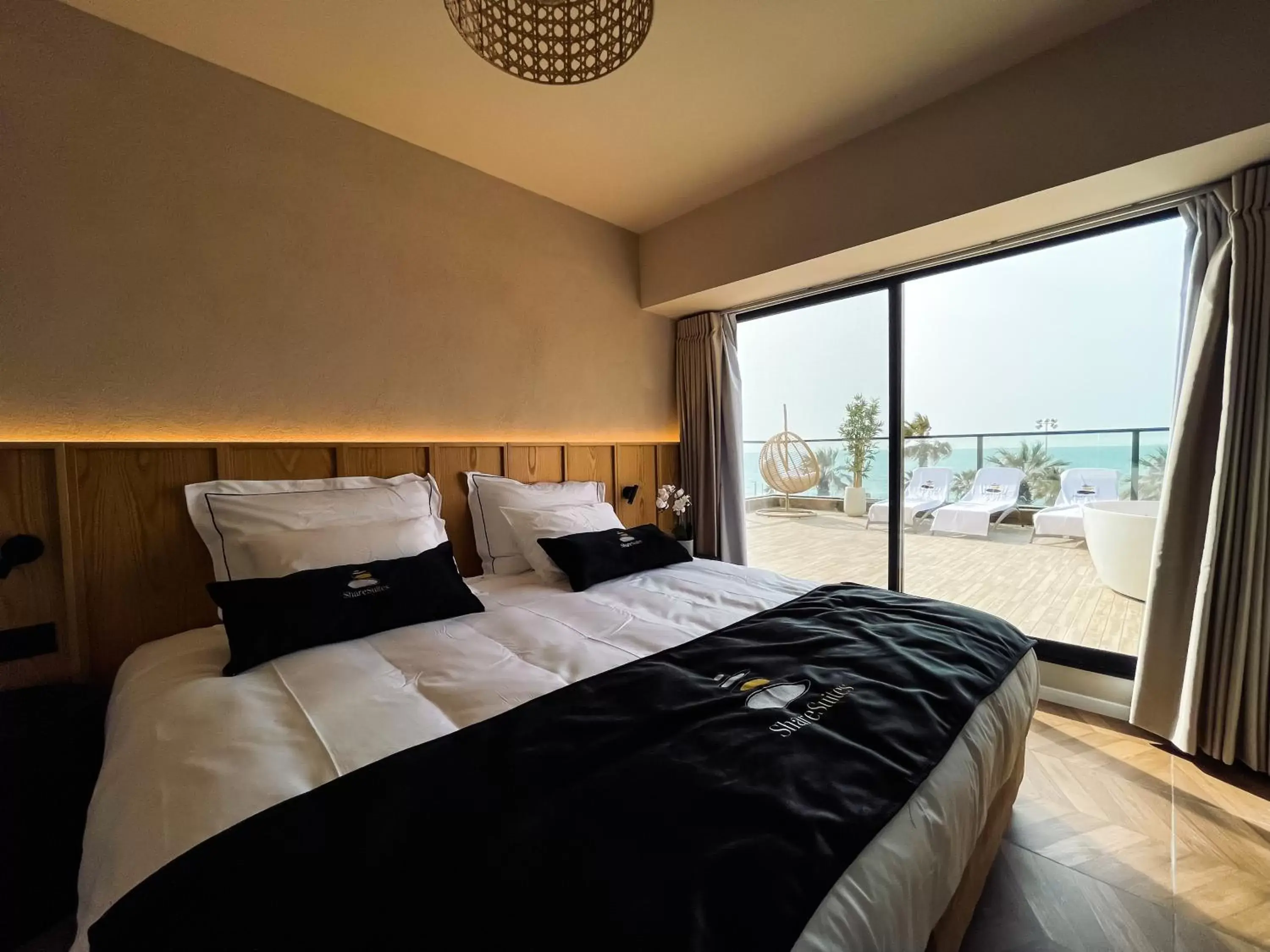 Bed in Share Suites Hotel Bat-Yam