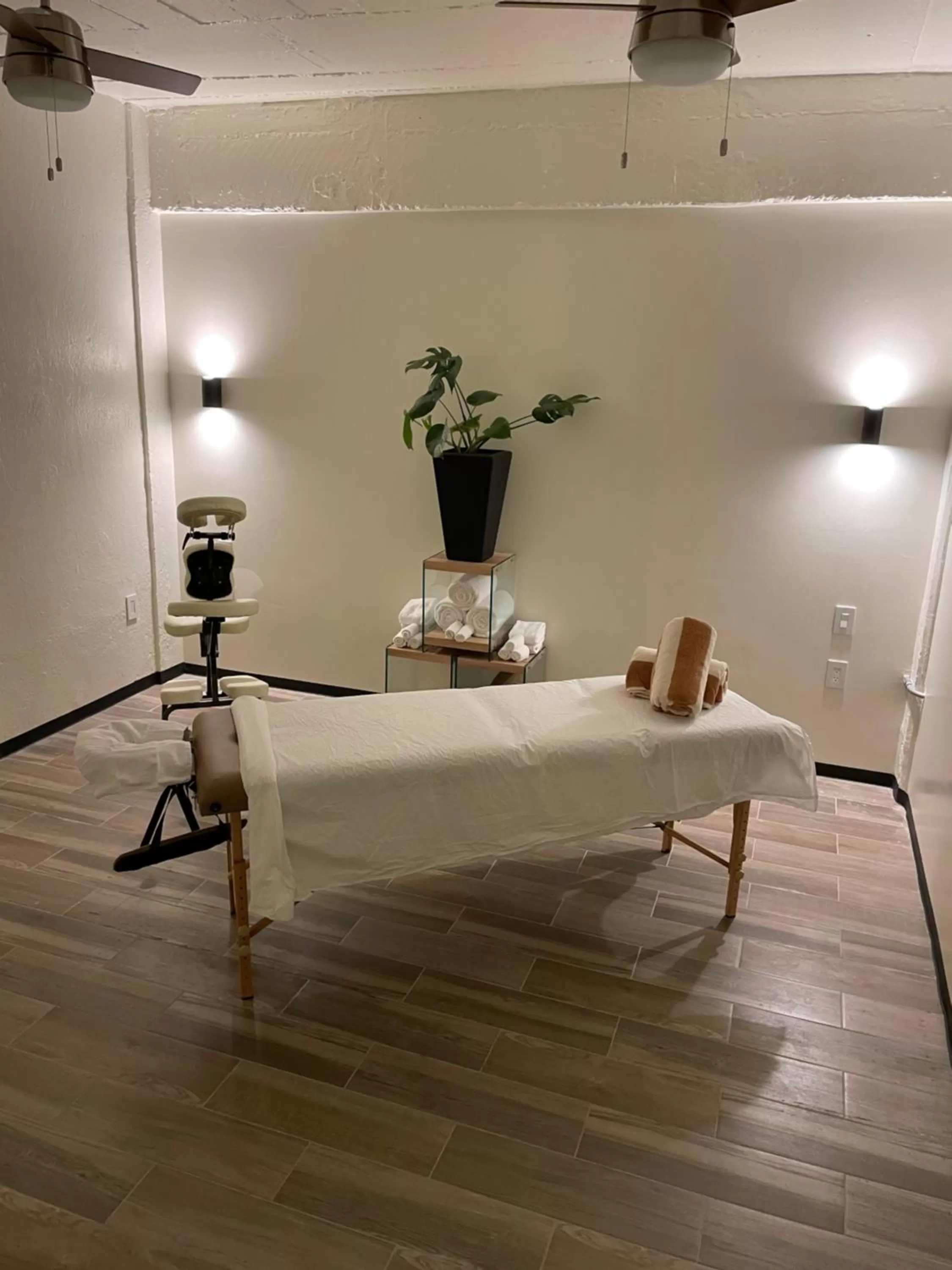 Massage in Joint Boutique Hotel