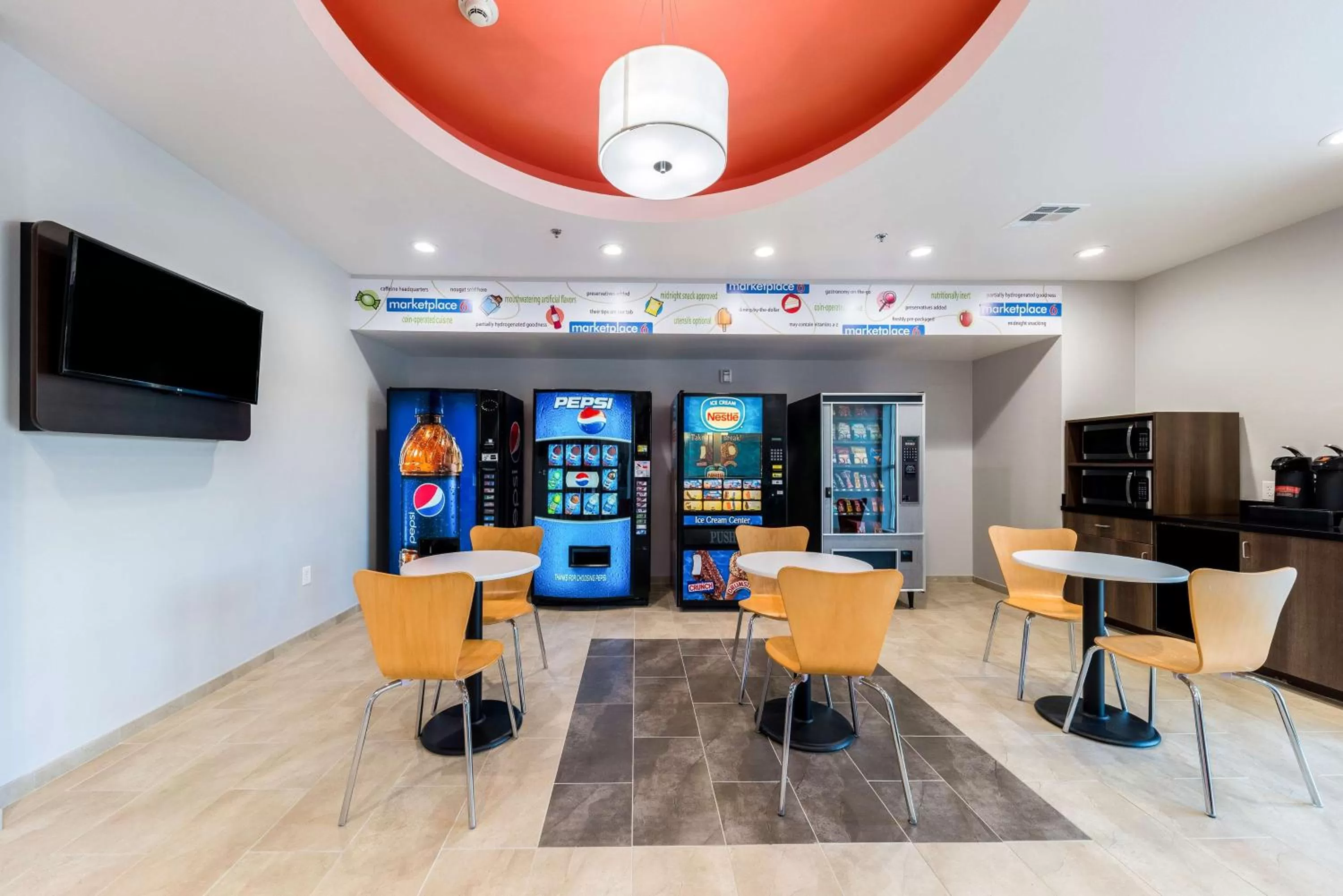 Property building in Motel 6 Fort Worth, TX - North - Saginaw