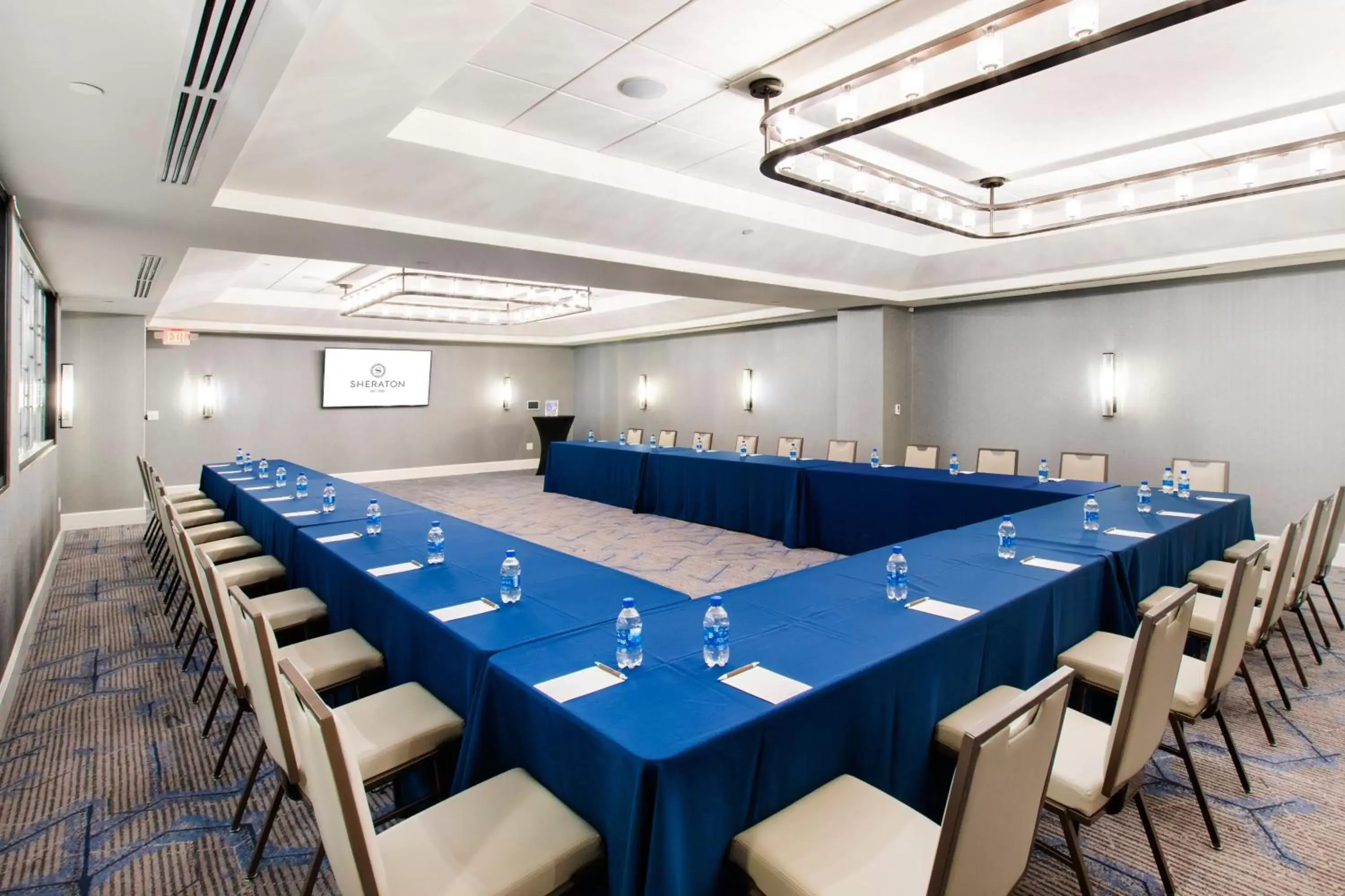 Meeting/conference room in Sheraton Chapel Hill