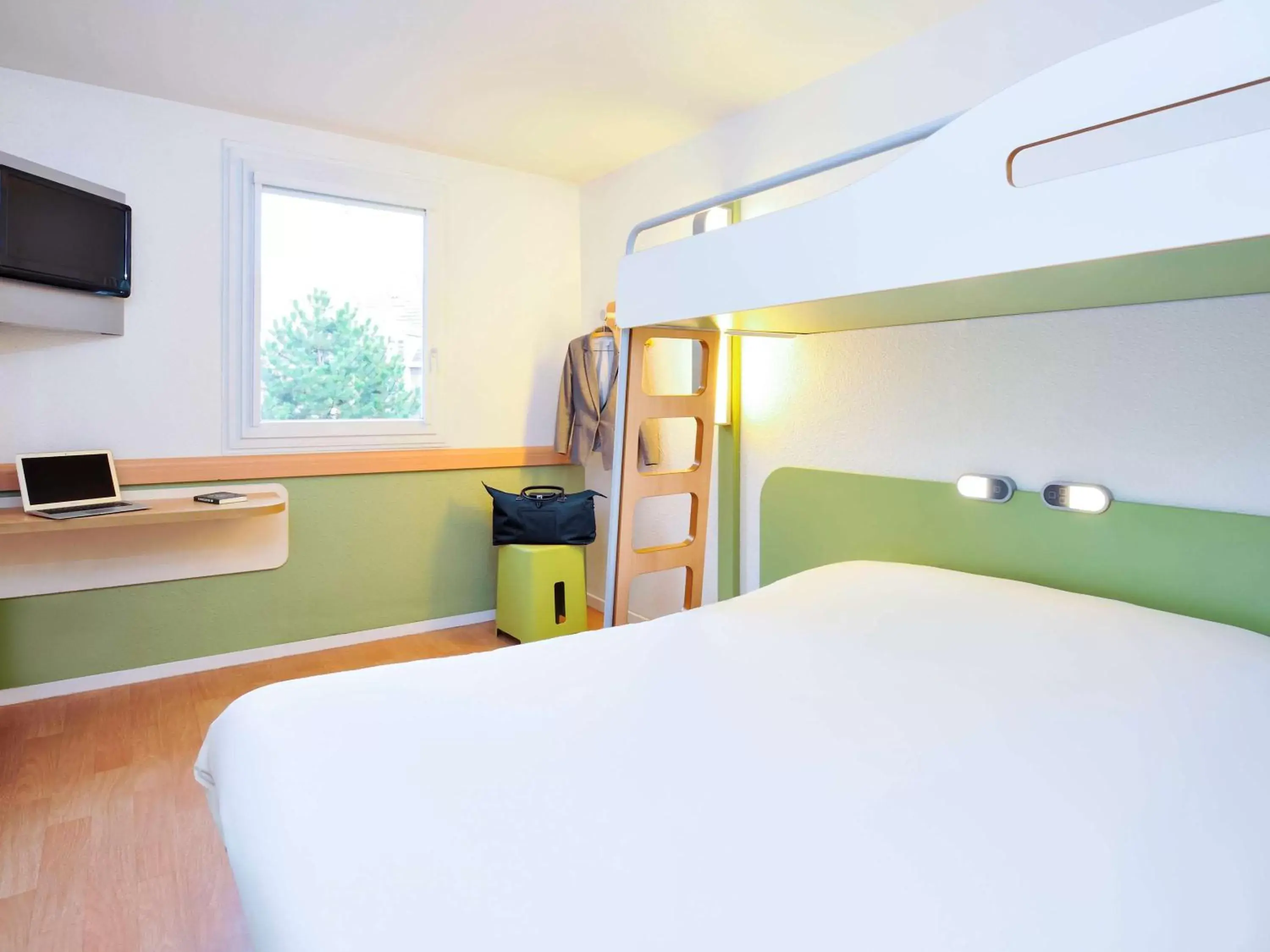 Property building, Bunk Bed in Ibis Budget Lille Gares Vieux-Lille