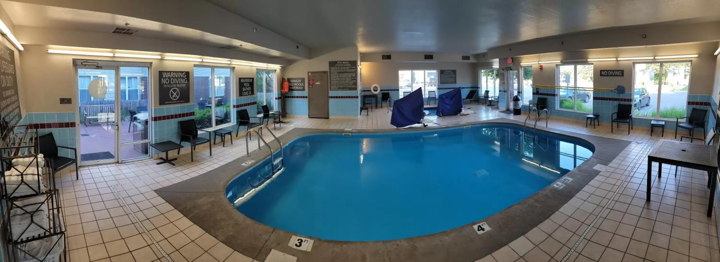 , Swimming Pool in Residence Inn Indianapolis Airport