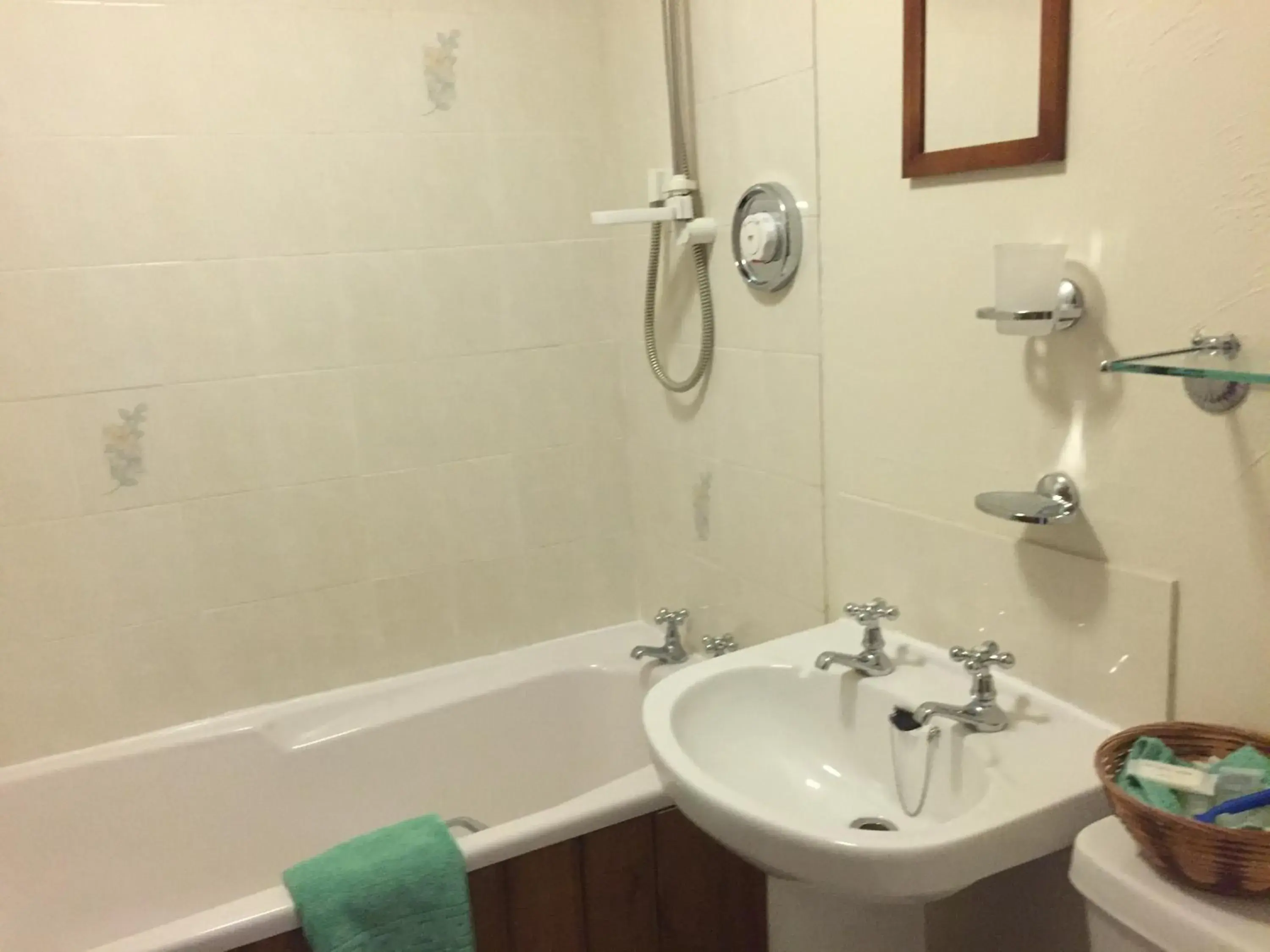 Bathroom in Middle Flass Lodge