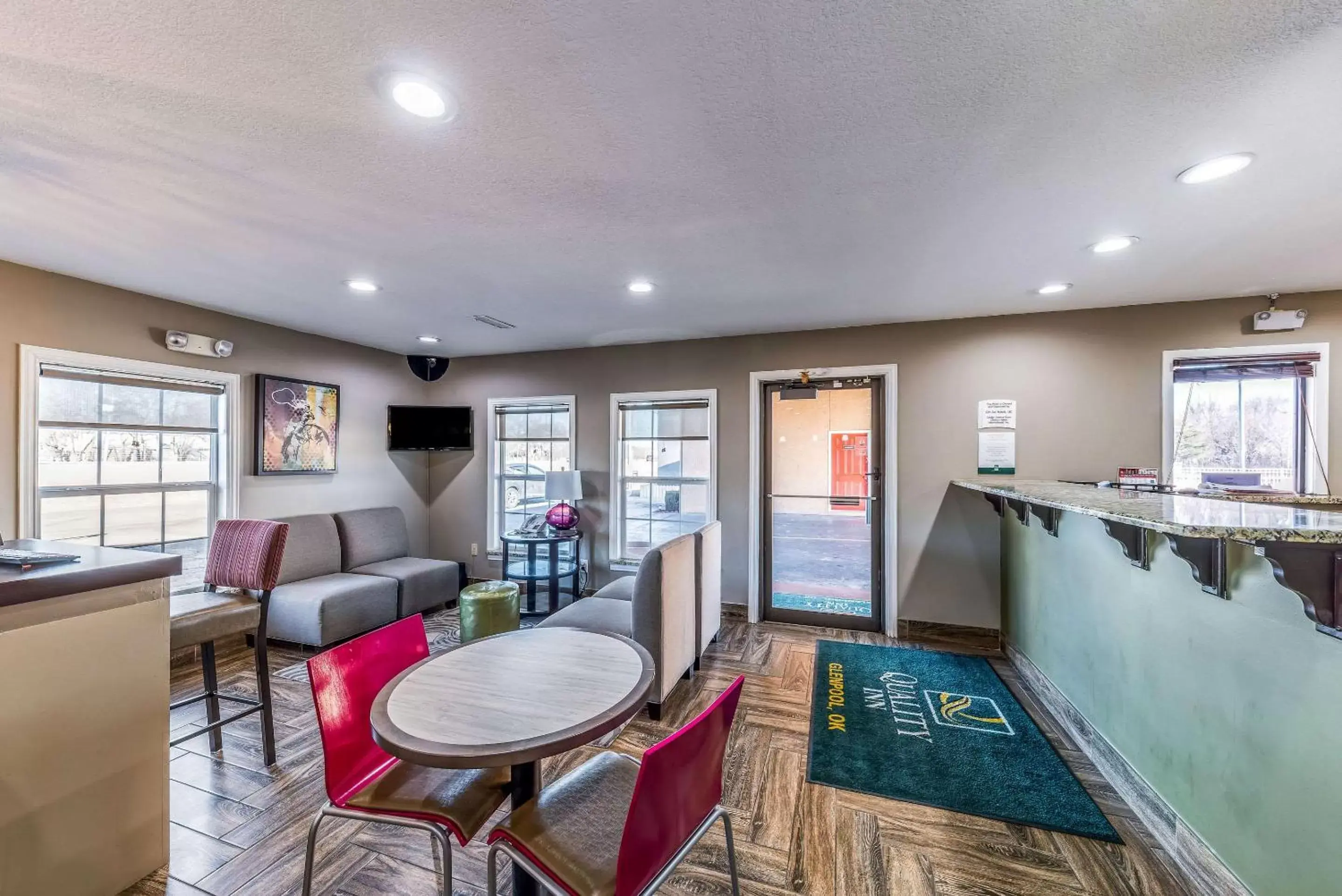 Lobby or reception, Seating Area in Quality Inn Glenpool - Tulsa