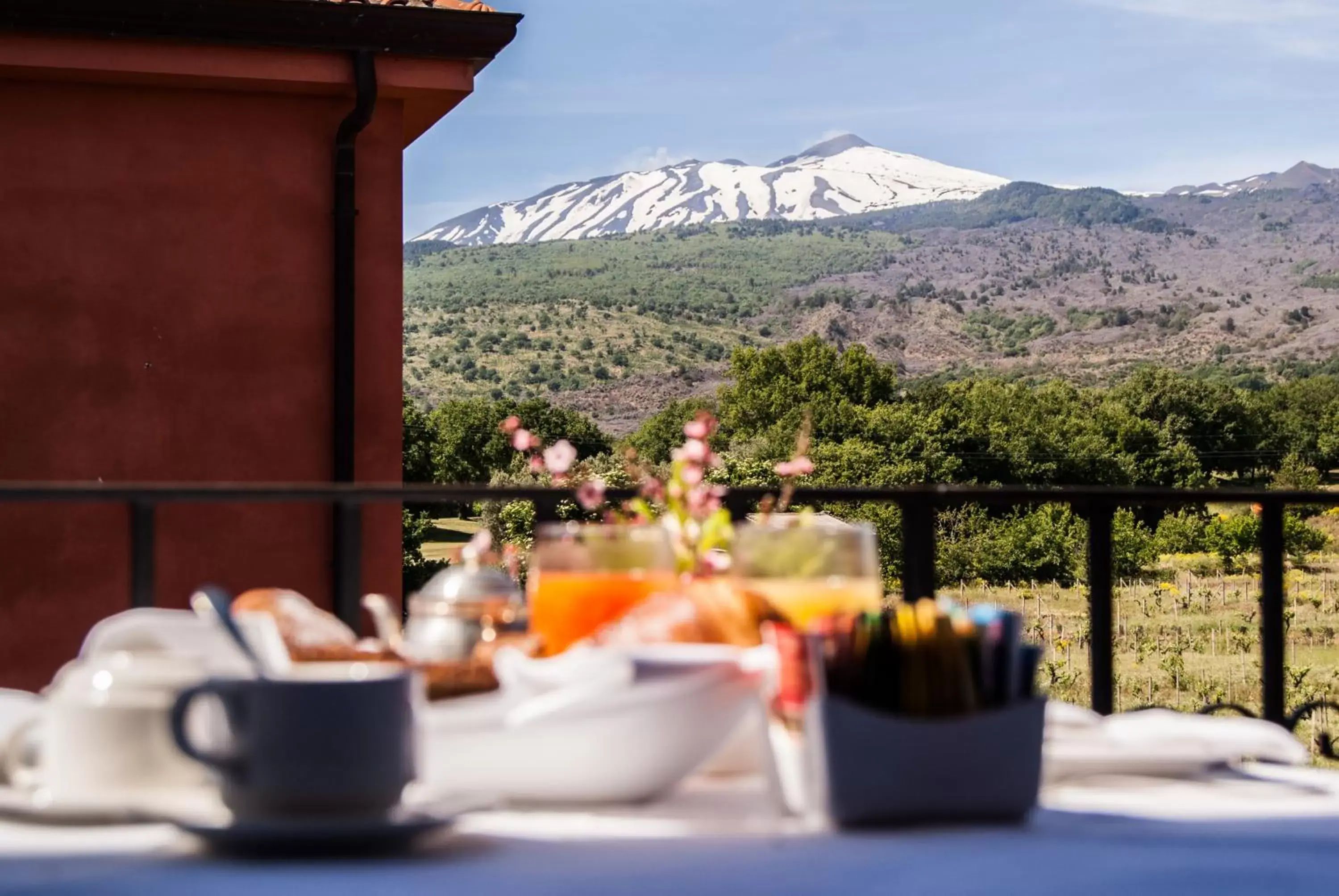 Balcony/Terrace, Mountain View in Il Picciolo Etna Golf Resort & Spa