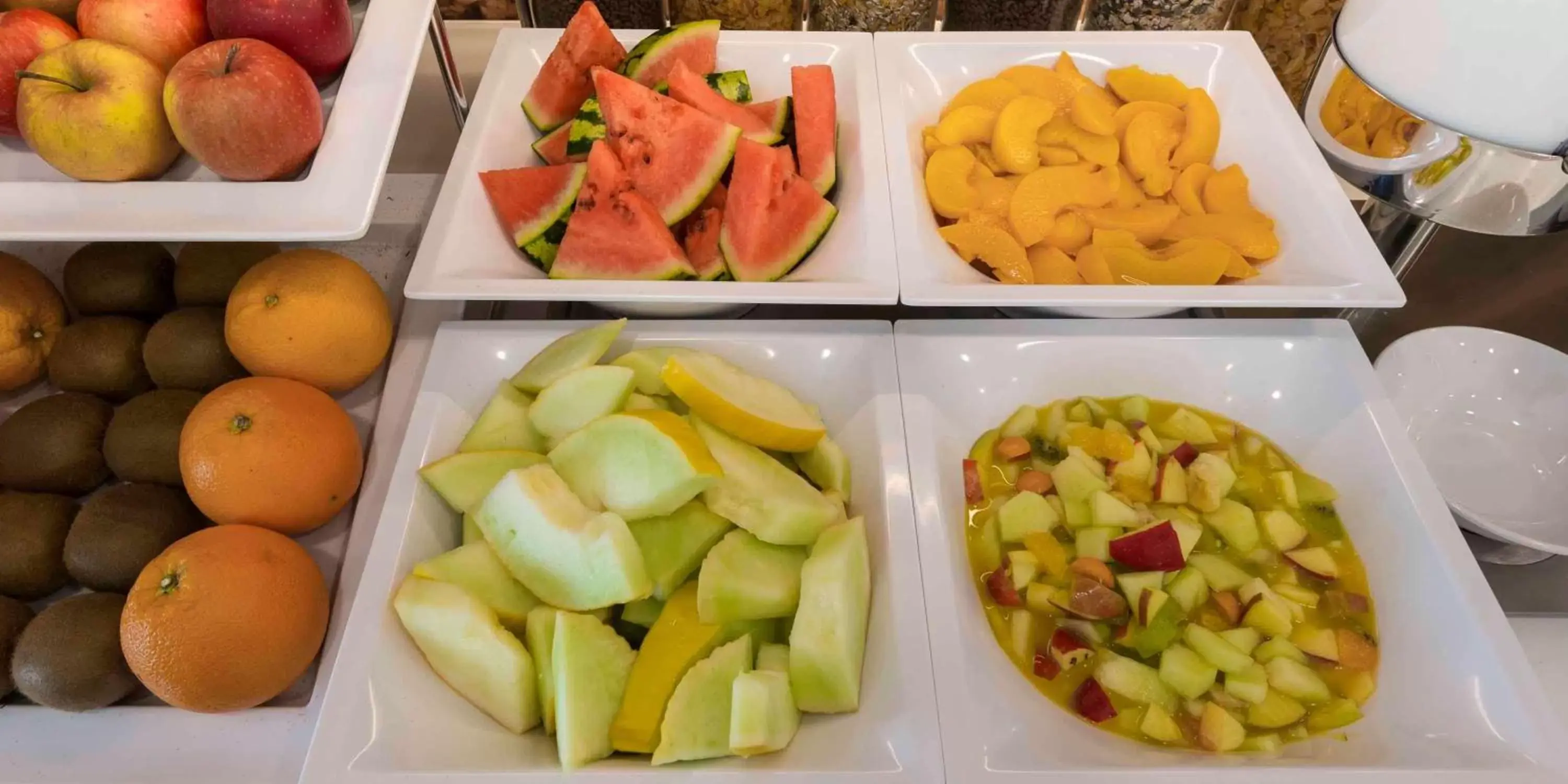 Dining area, Food in Hampton by Hilton Frankfurt City Centre