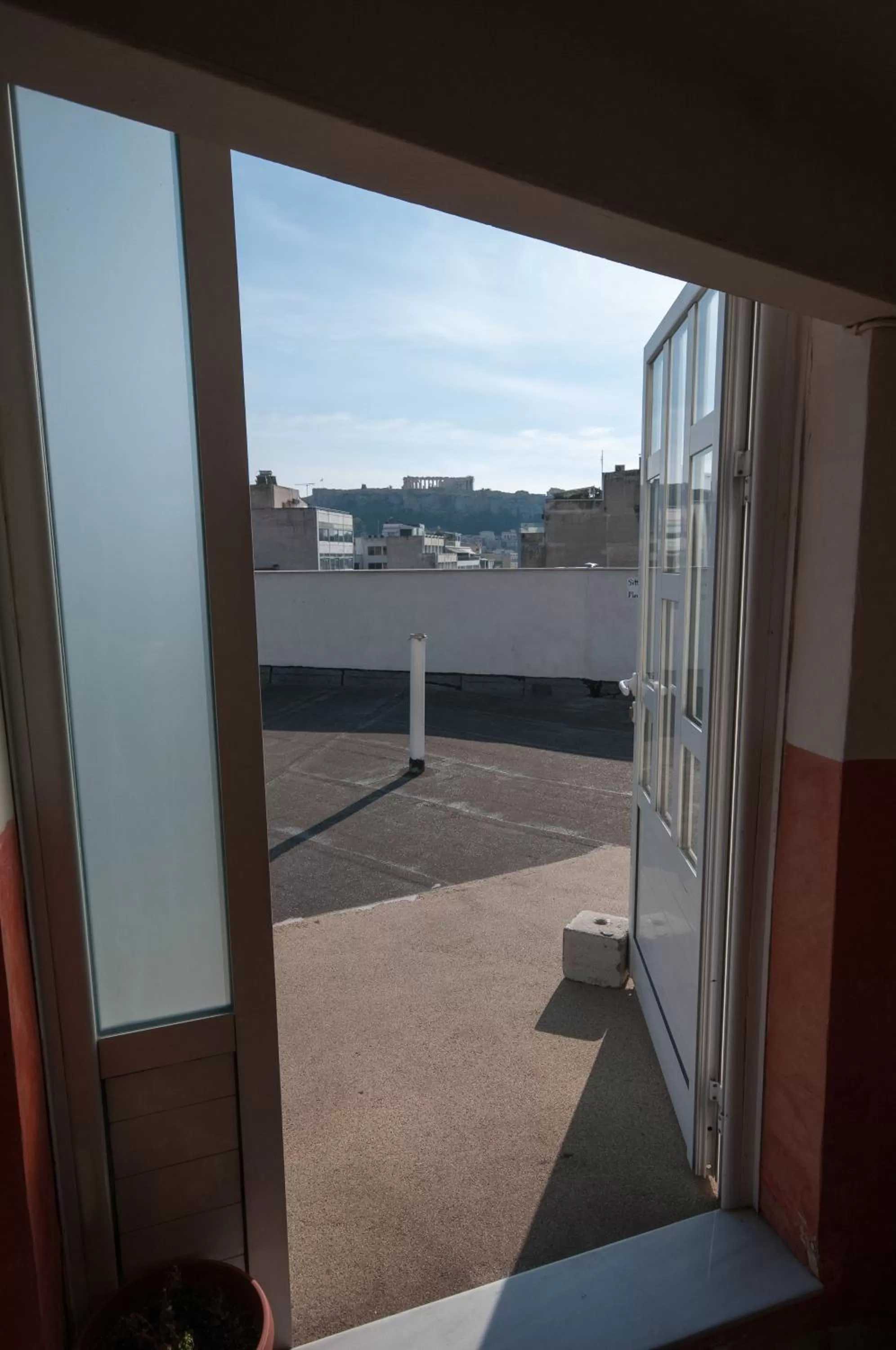 Balcony/Terrace in Cecil Hotel