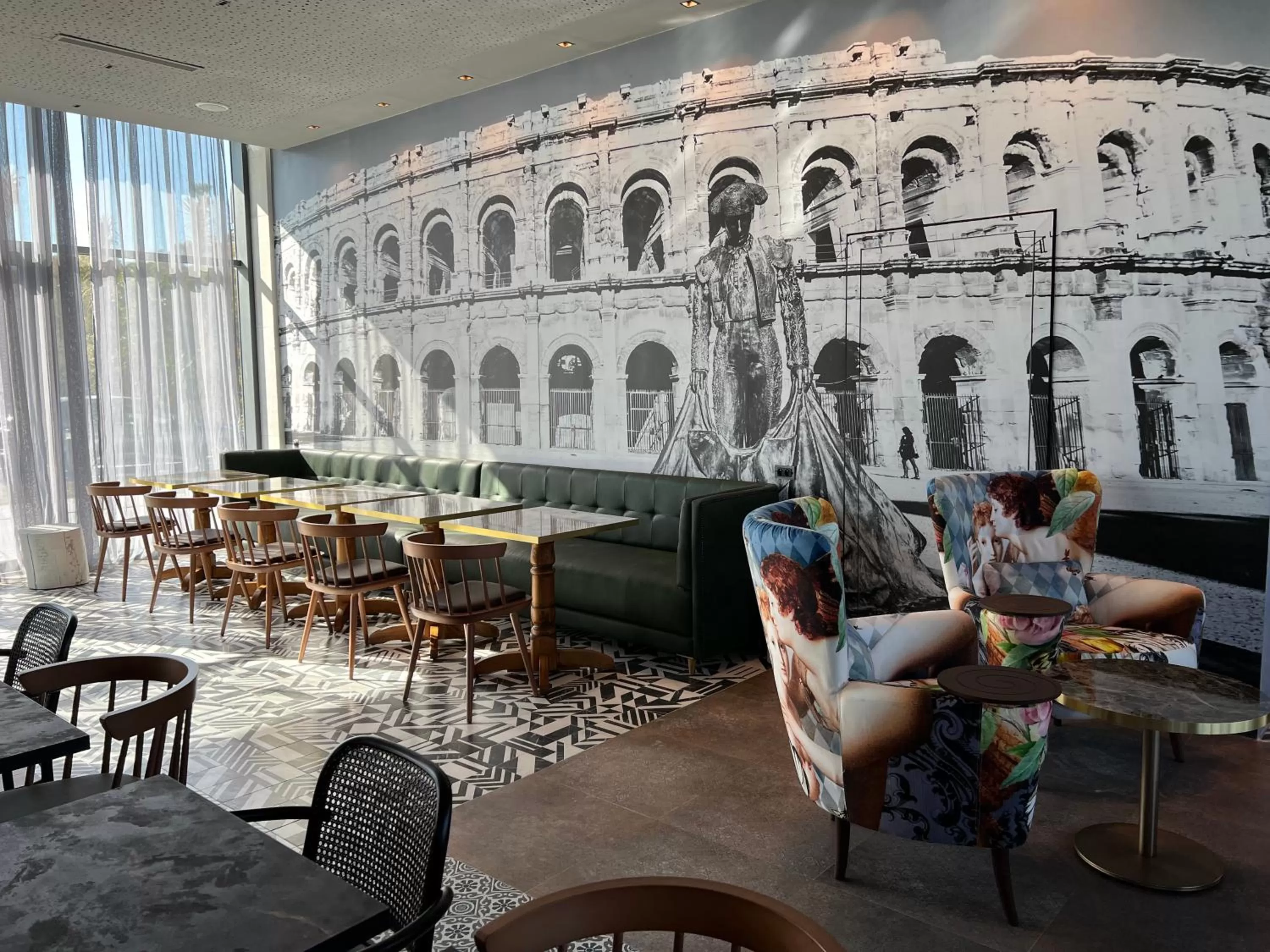 Restaurant/places to eat in Occidental Tanger