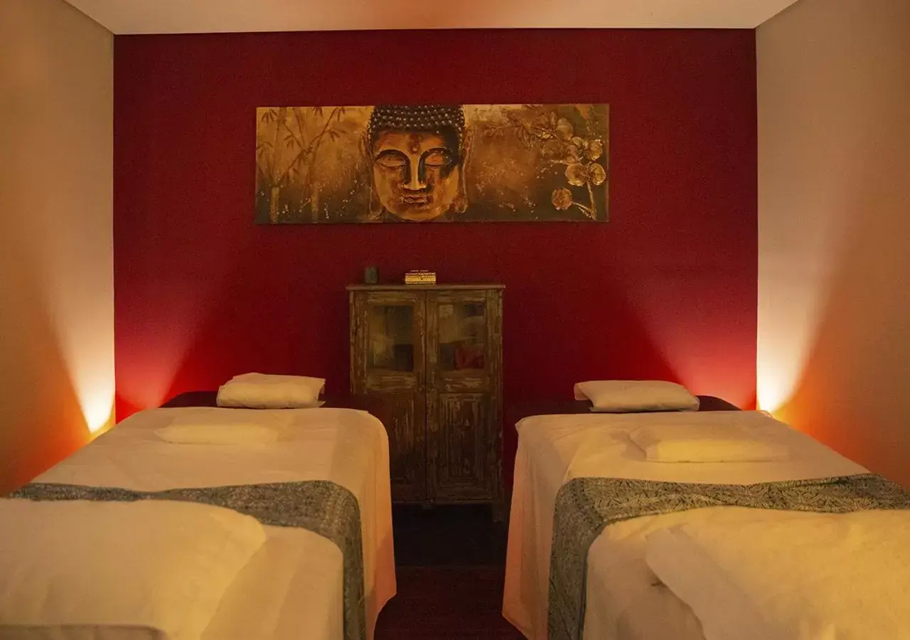 Spa and wellness centre/facilities, Bed in Estanplaza Funchal Faria Lima