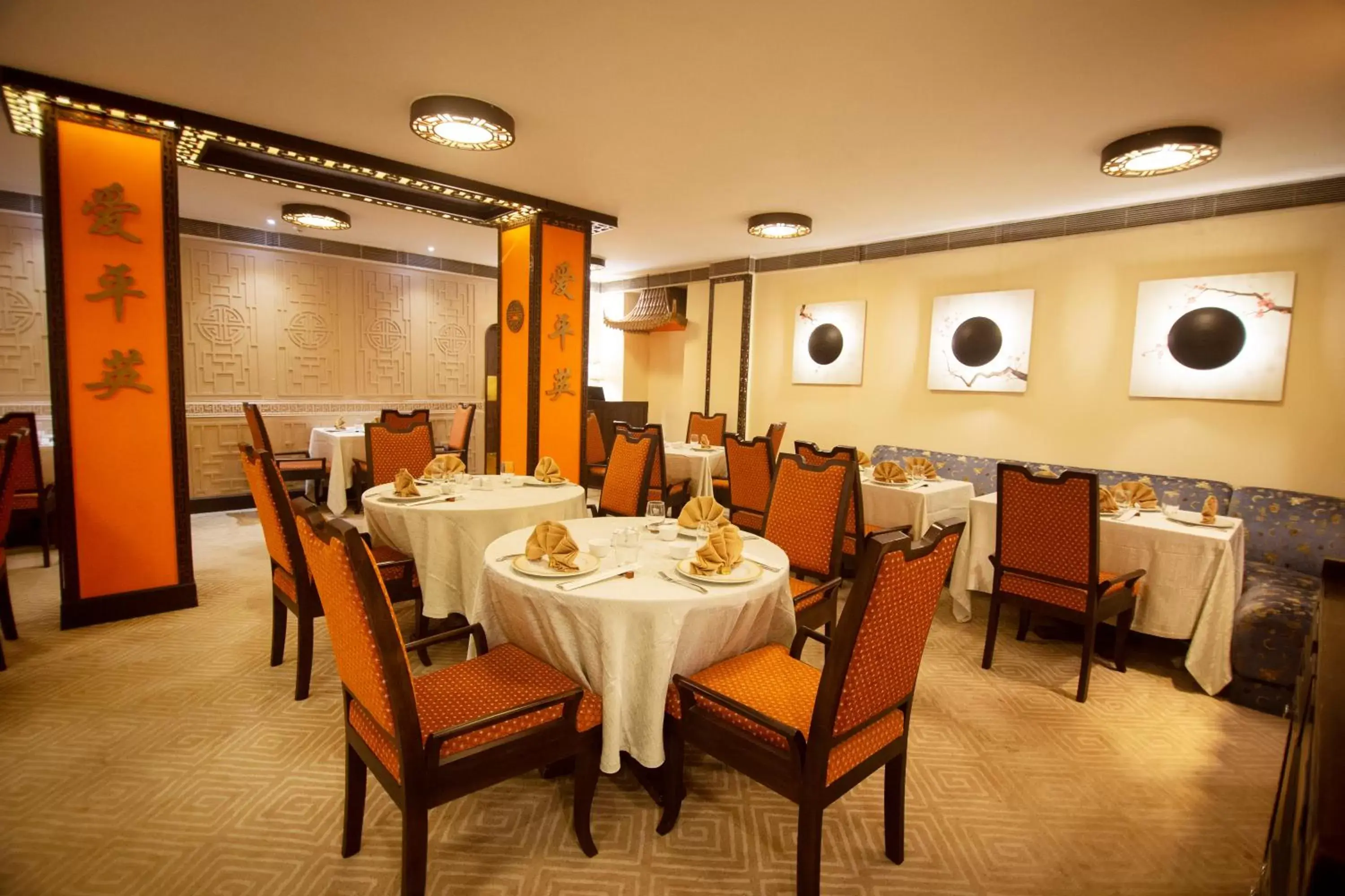 Restaurant/Places to Eat in Ambassador, New Delhi - IHCL SeleQtions