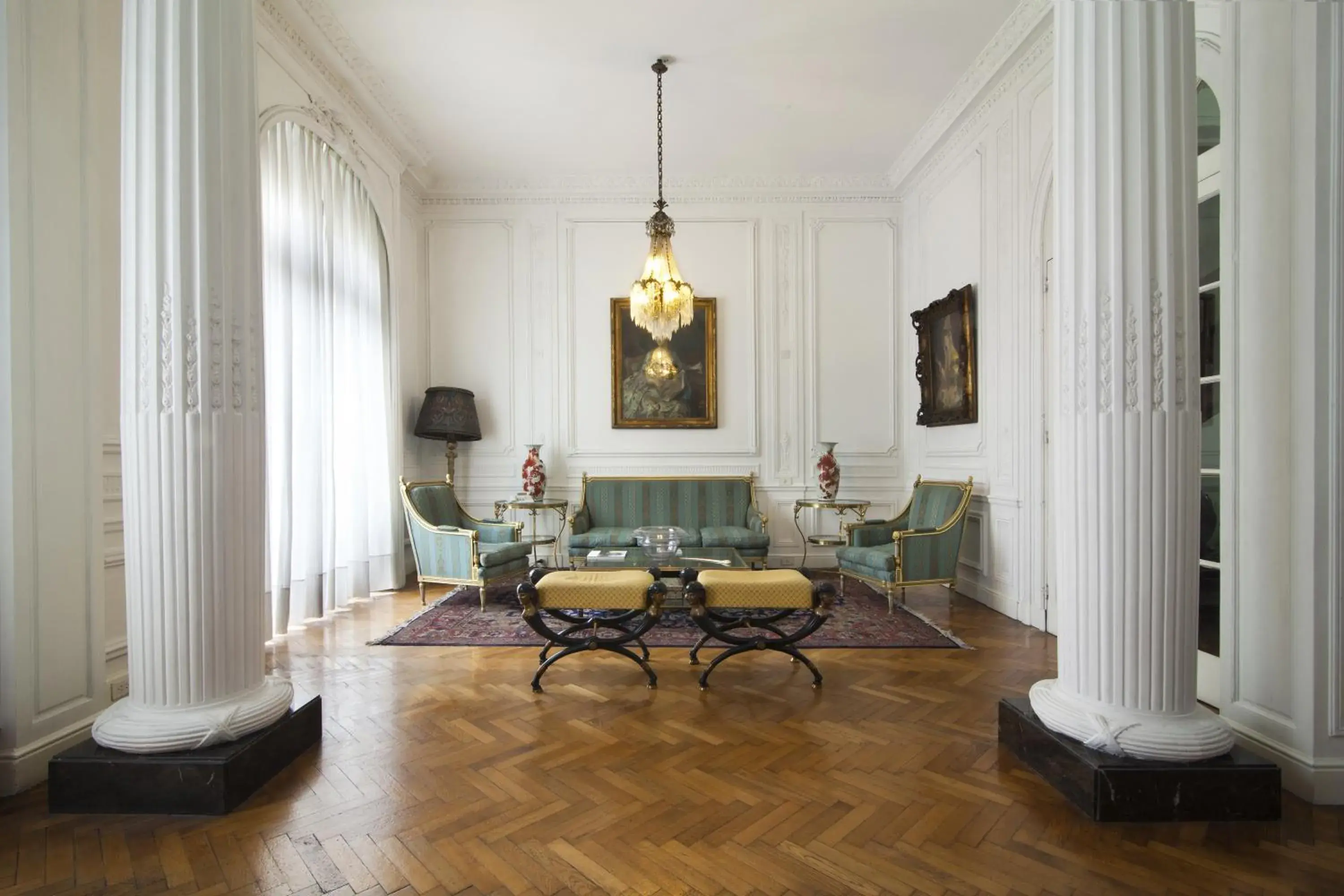 Photo of the whole room, Dining Area in Leonardo Da Vinci Residence