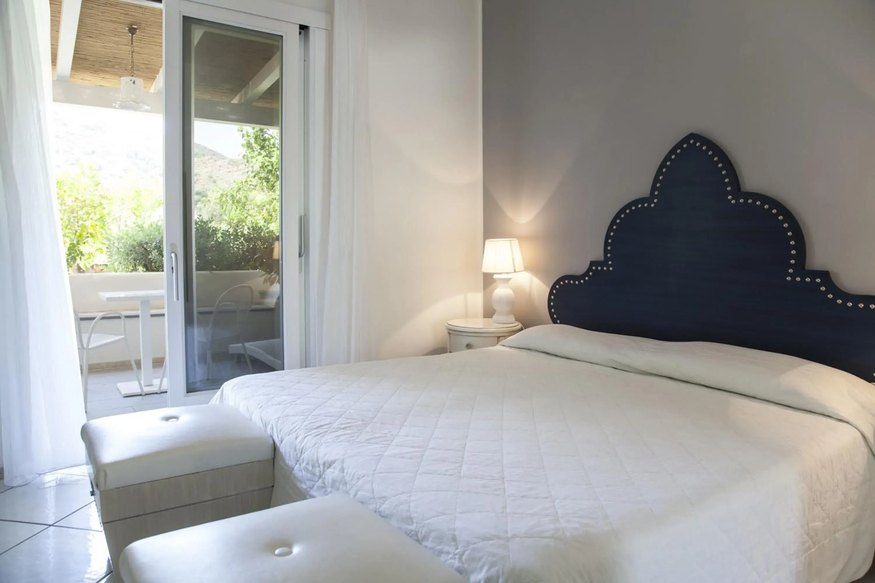 Suite with Garden View in Hotel Mea - Aeolian Charme Suite with Garden View in Hotel Mea - Aeolian Charme