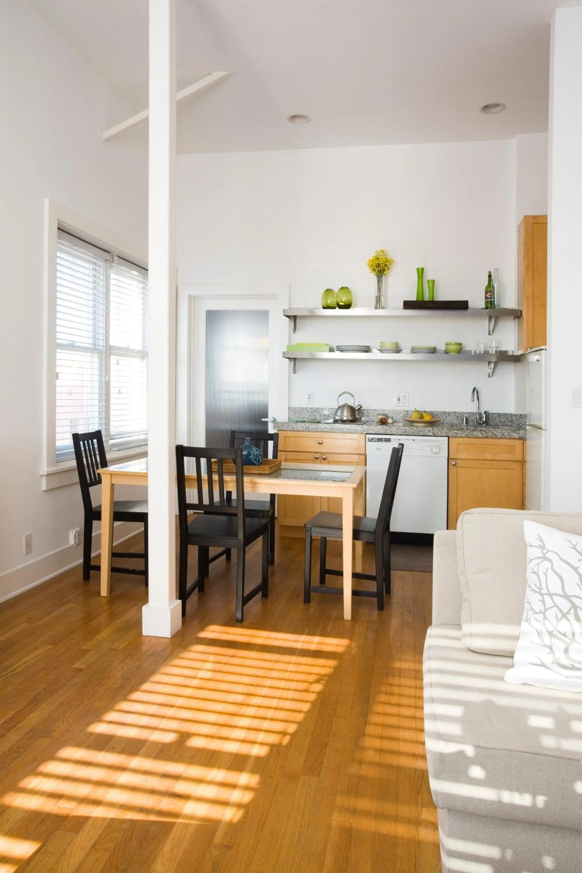 One-Bedroom Suite with Beachfront Ocean View - 1 Queen Bed and 1 Sofa Bed in Venice Suites