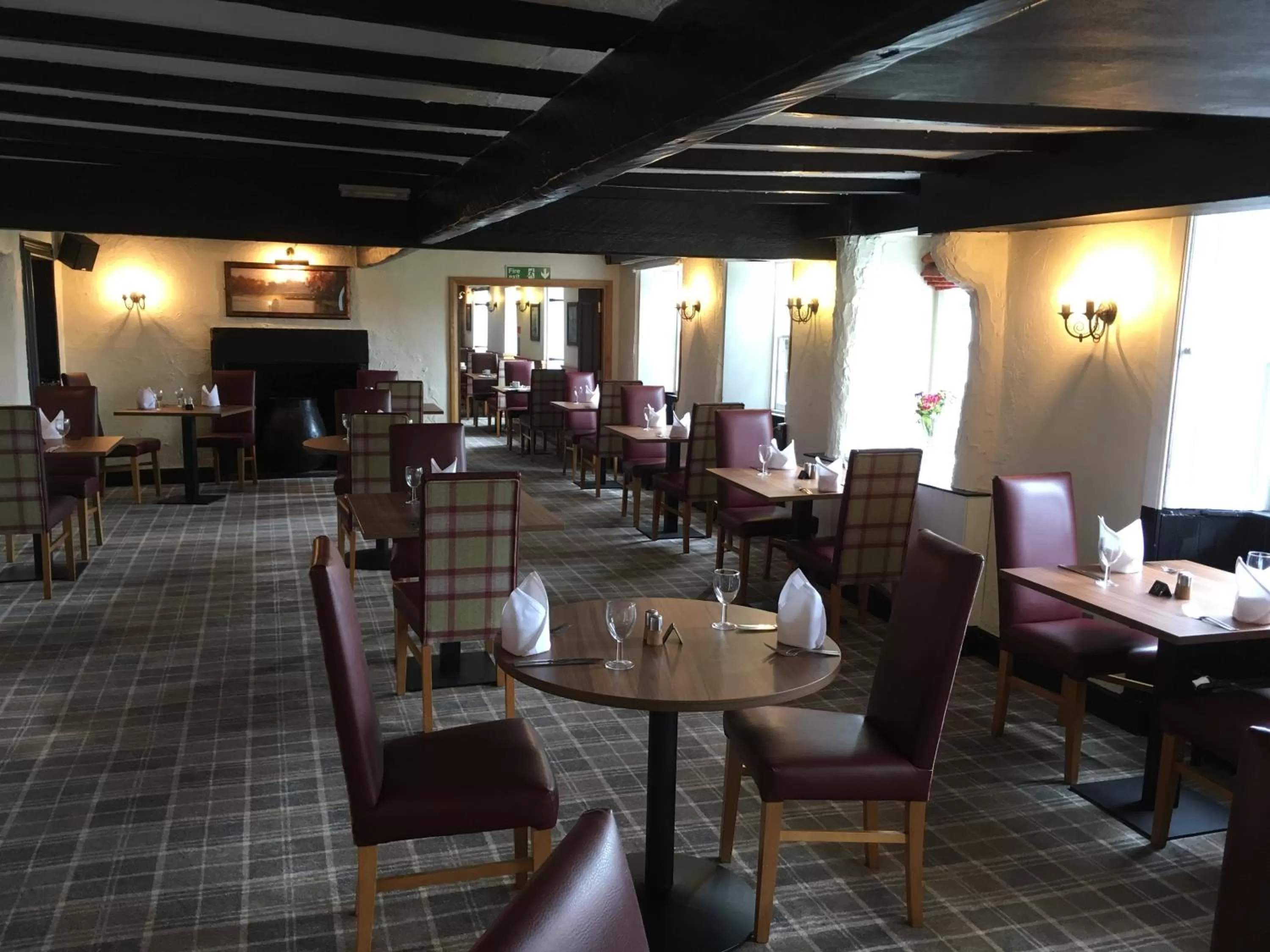 Restaurant/places to eat in The Winnock Hotel