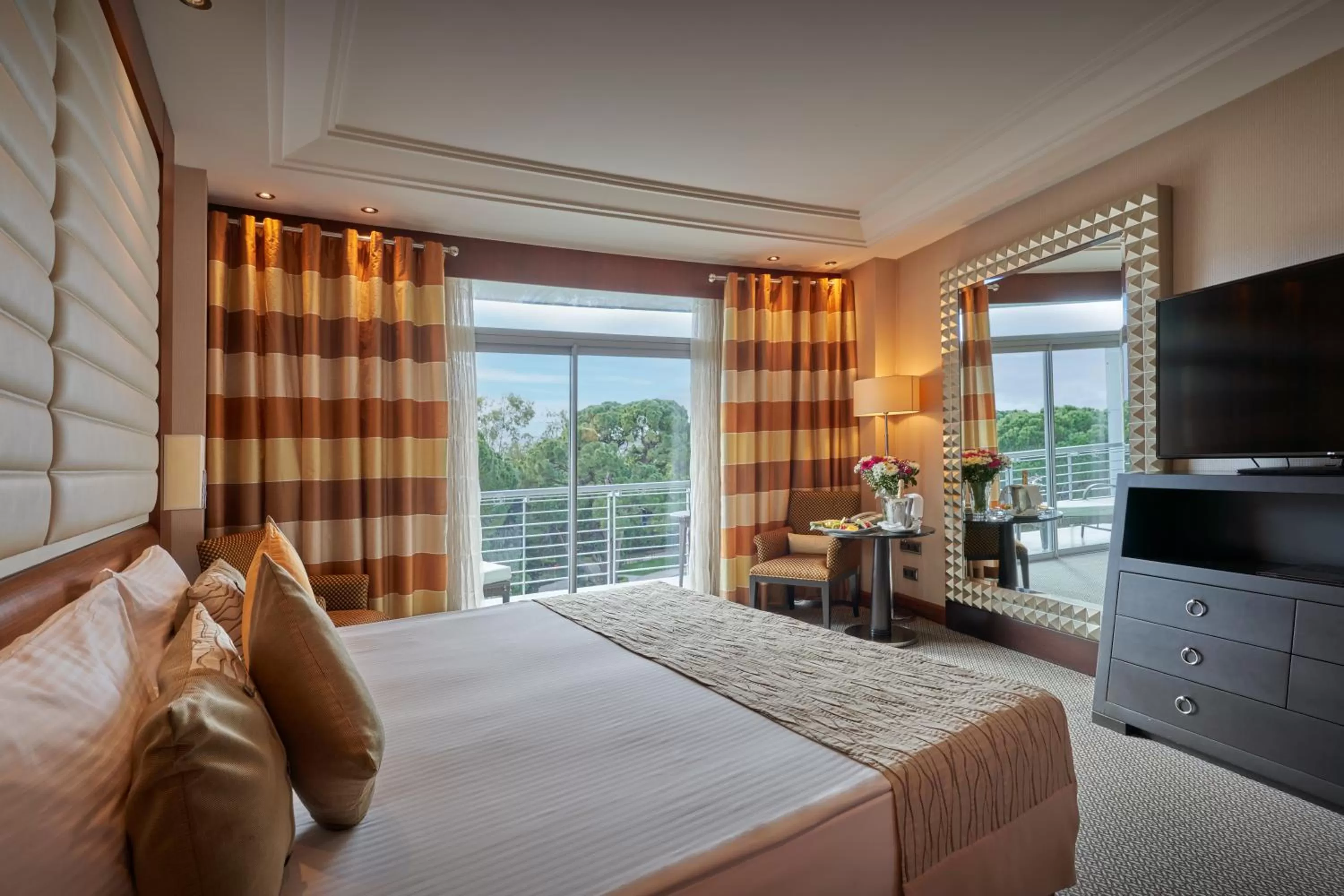 Photo of the whole room, Bed in Calista Luxury Resort