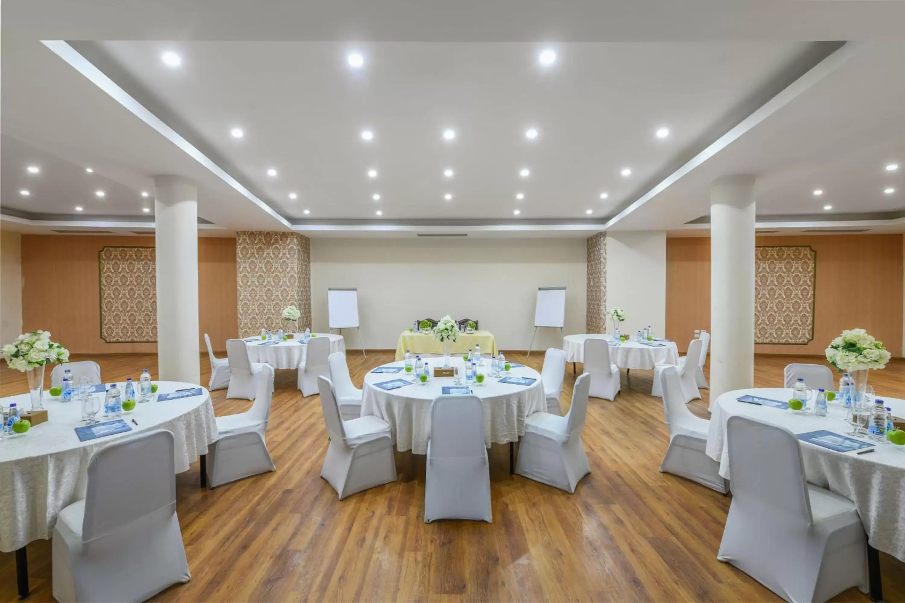 Banquet/Function facilities, Banquet Facilities in Tolip Family Park Hotel