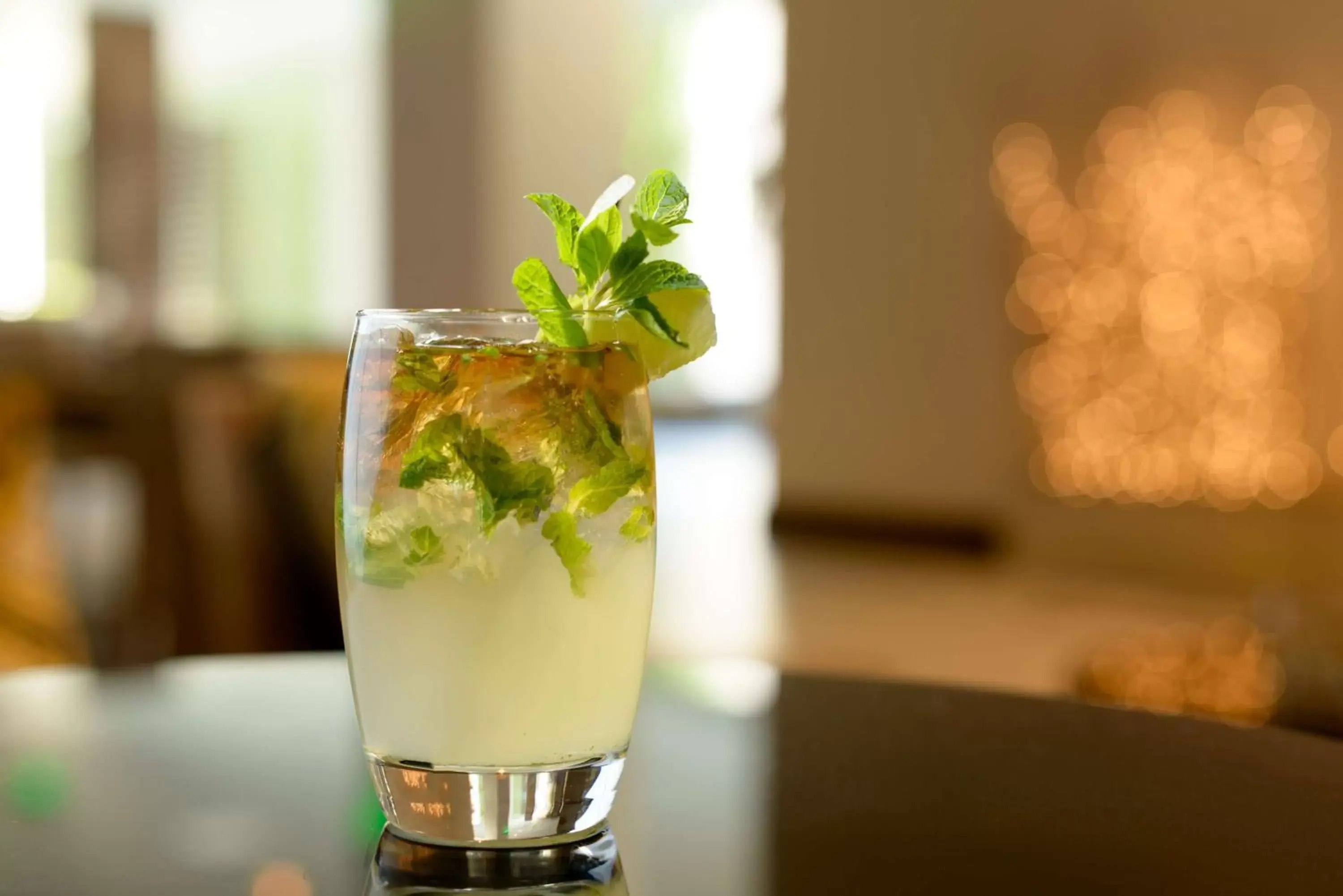 Lounge or bar, Drinks in Hilton Woodland Hills/ Los Angeles