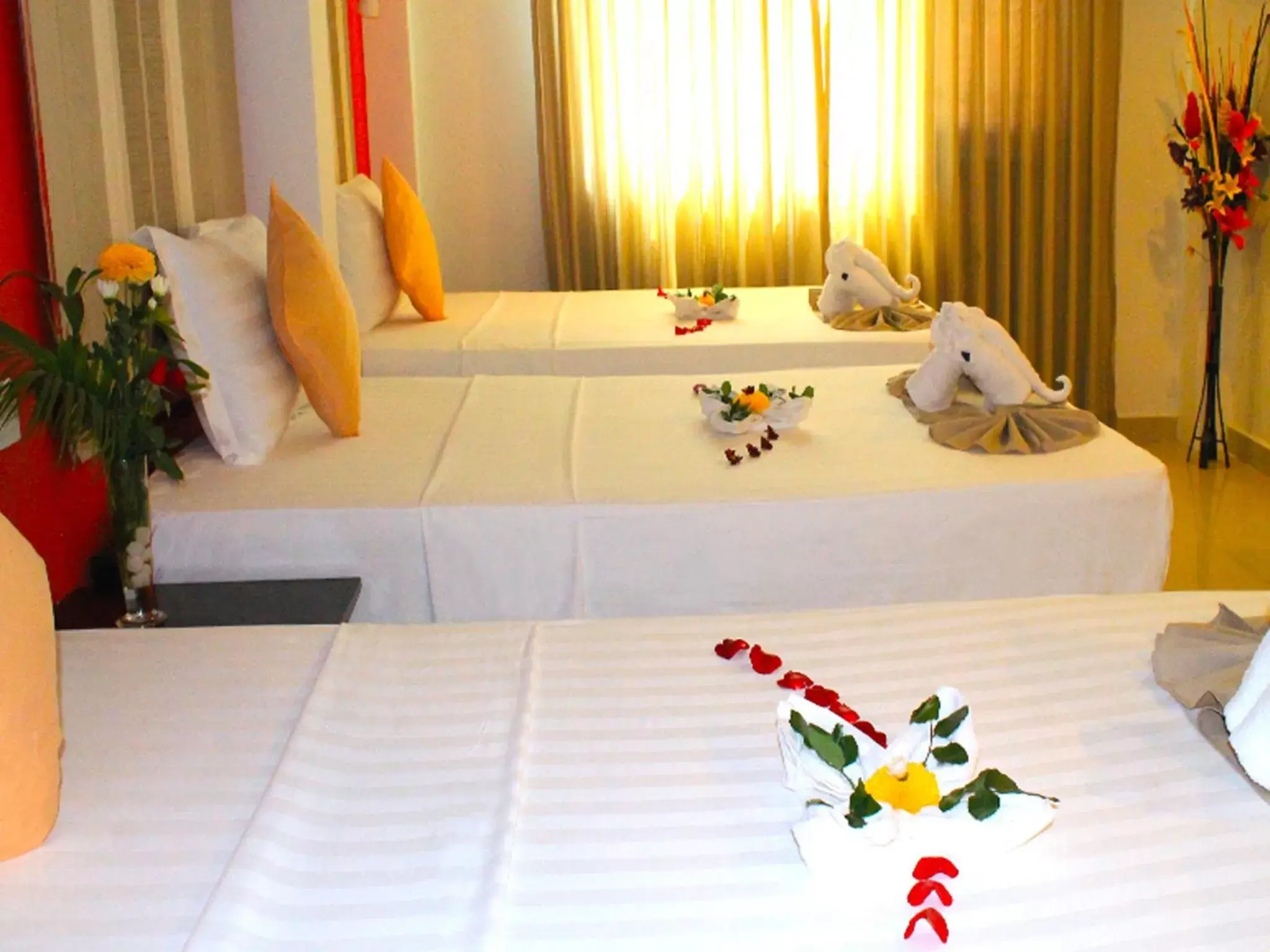 Day, Bed in Angkor International Hotel