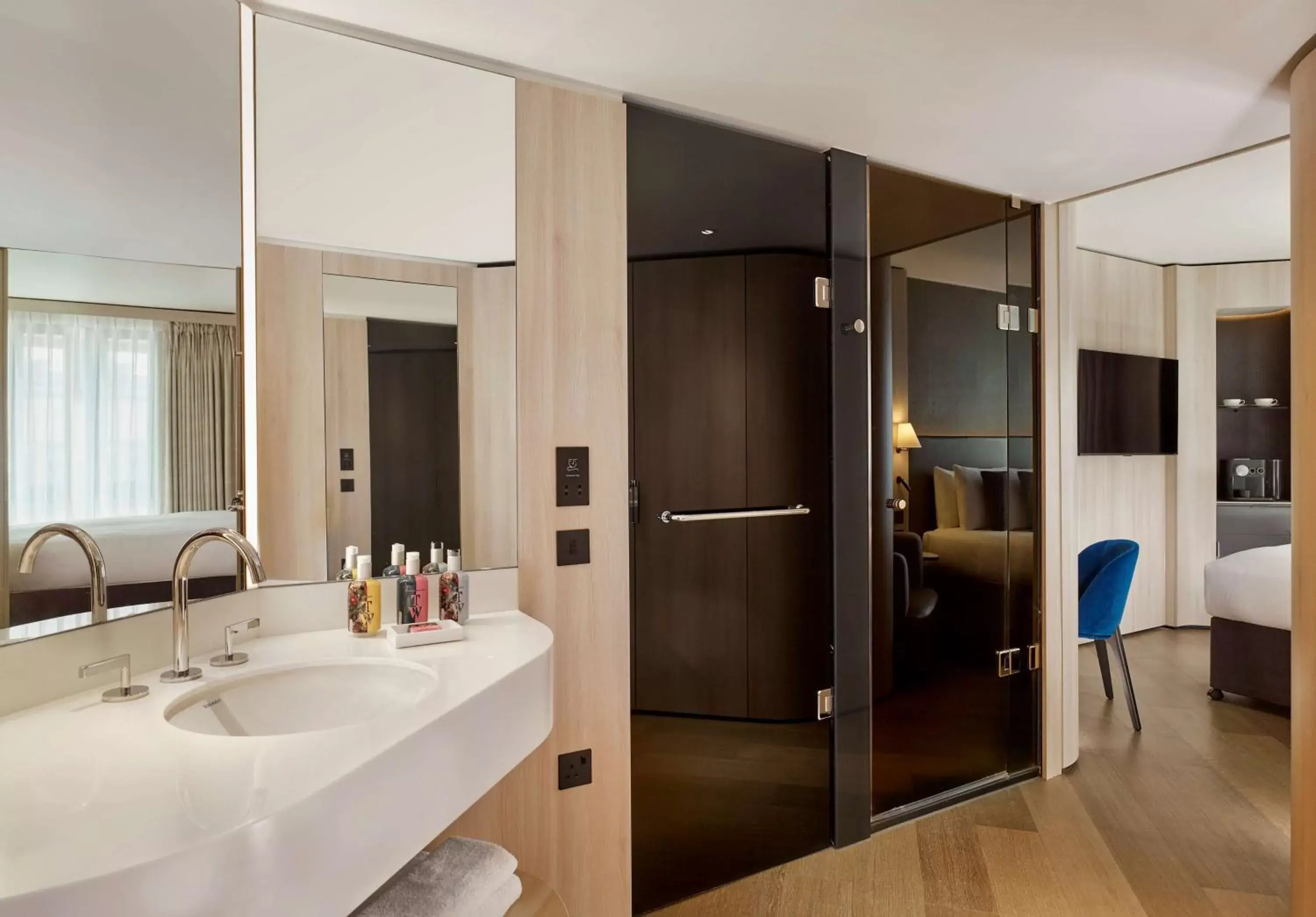 Bathroom in The Westminster London, Curio Collection by Hilton
