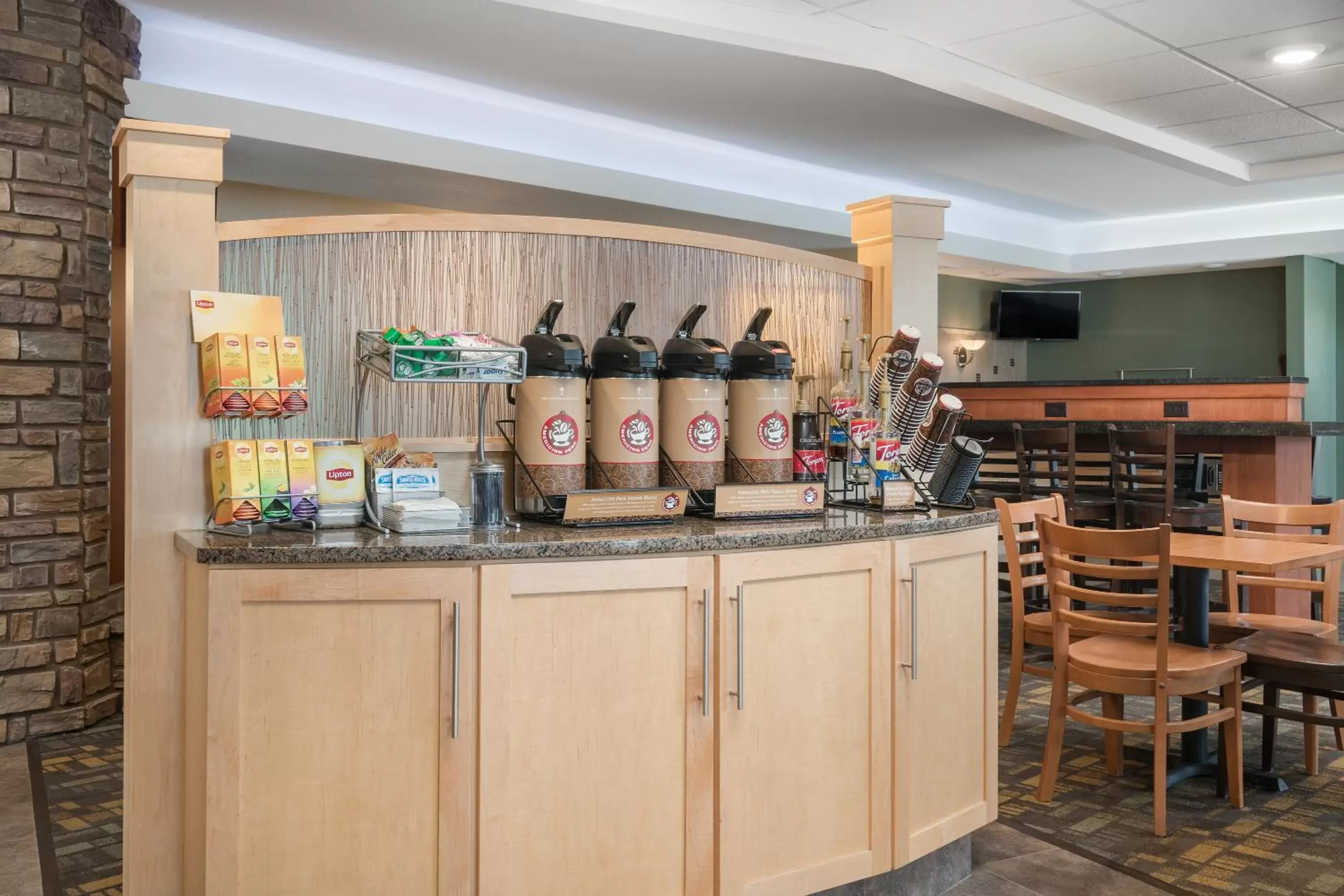 Breakfast, Restaurant/Places to Eat in AmericInn by Wyndham Hartford SD