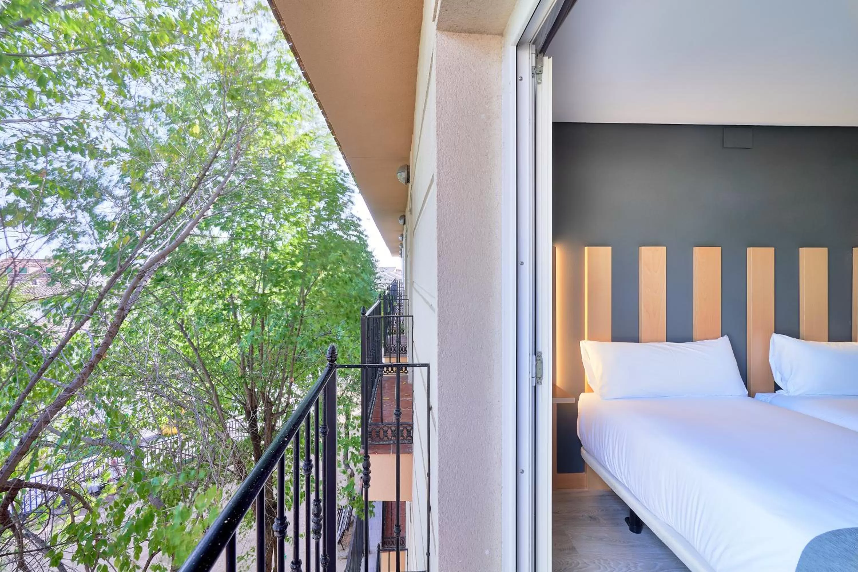 Bed in Smart Hotel La Sagra