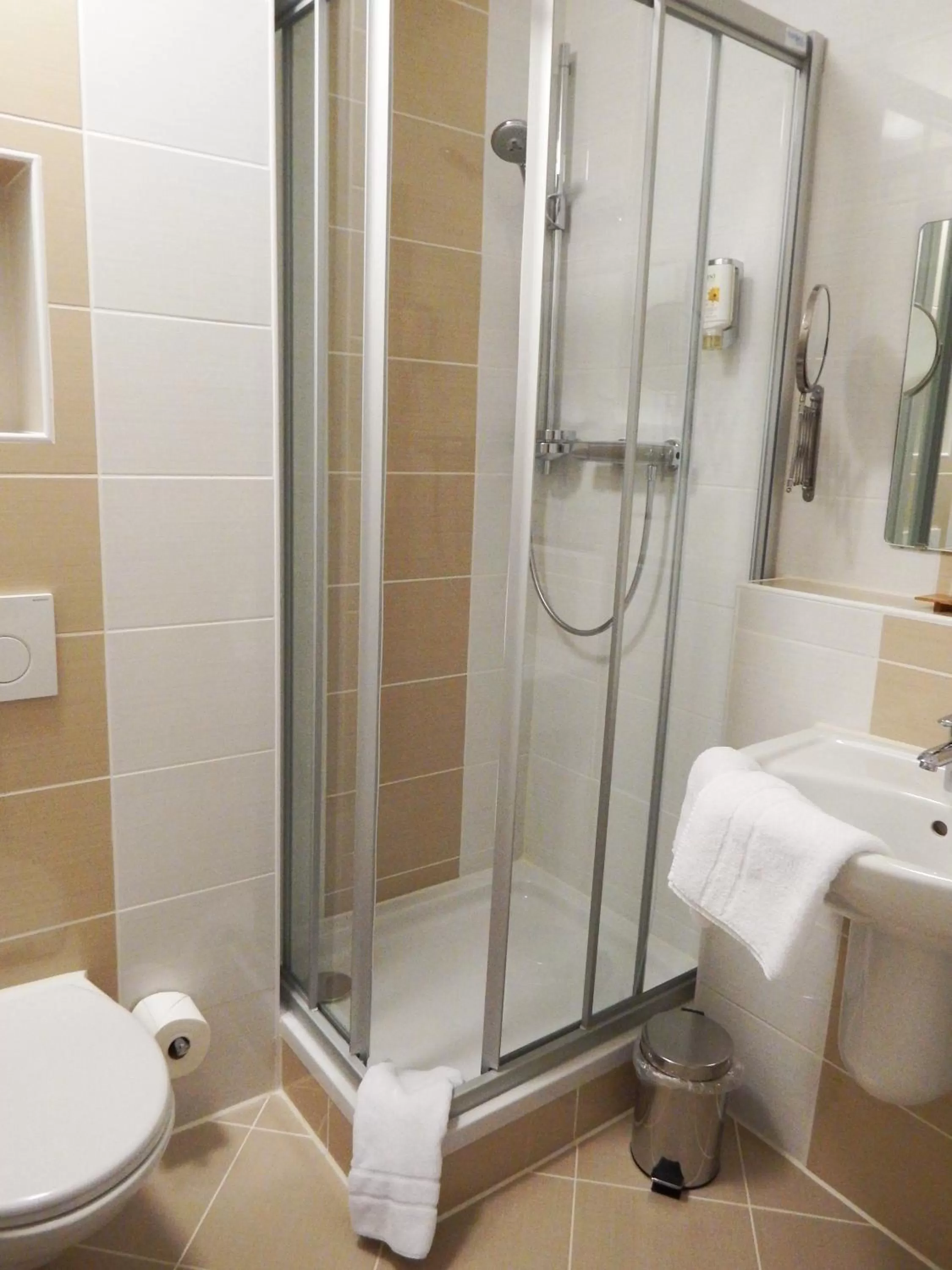 Bathroom in Bernstein Acamed Resort