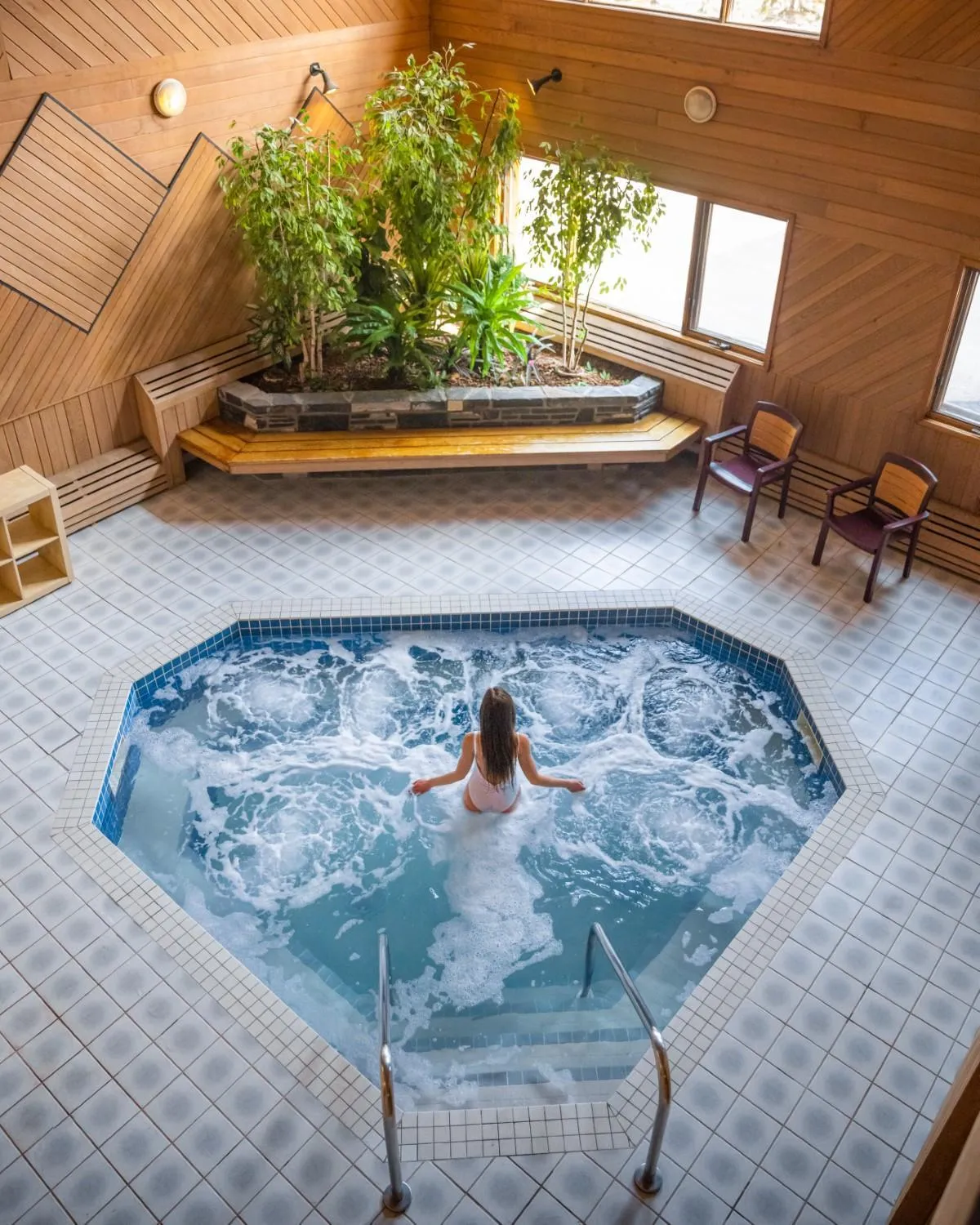 Hot Tub in Mountaineer Lodge