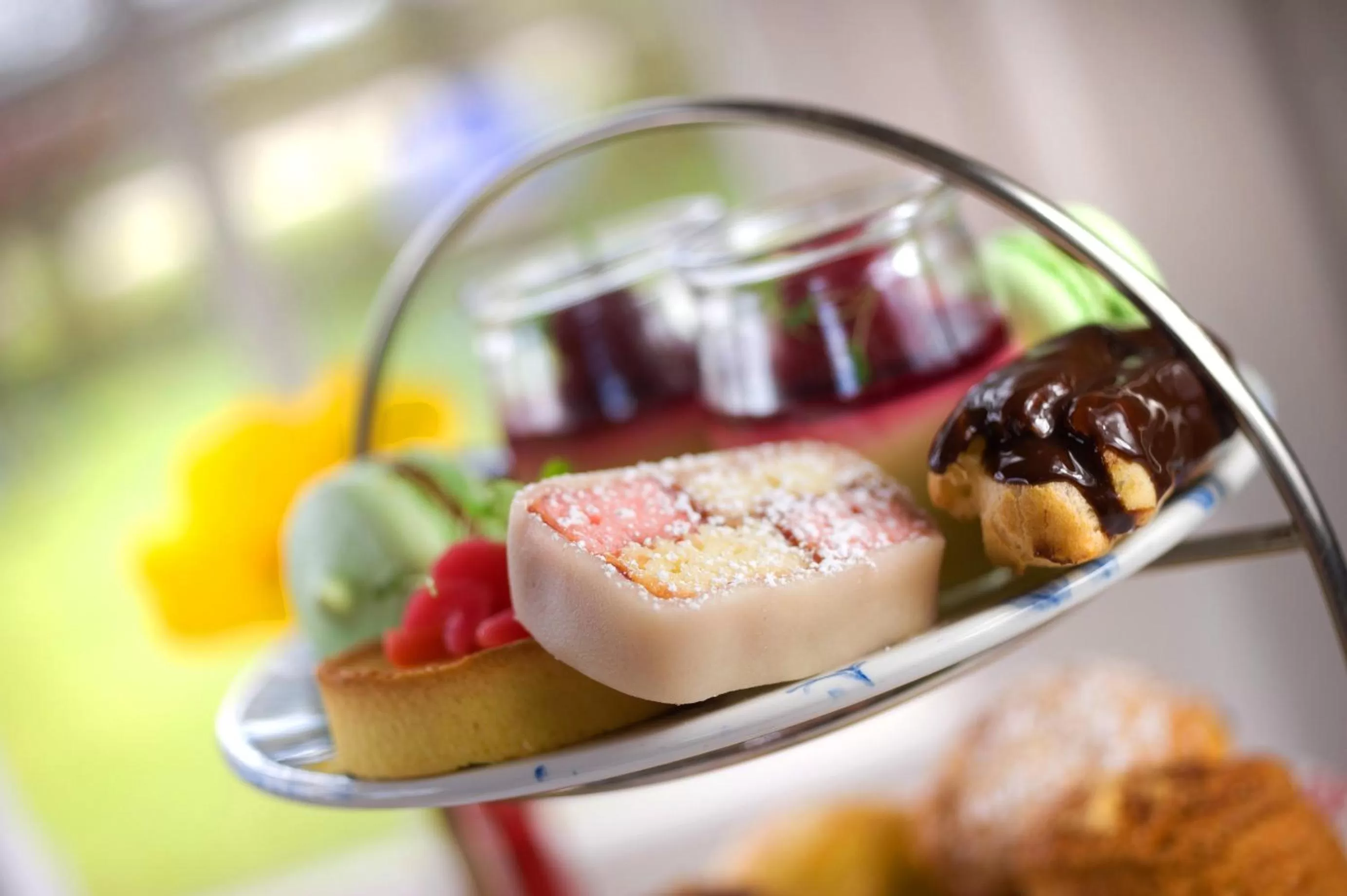 Food in The Cleveland Tontine