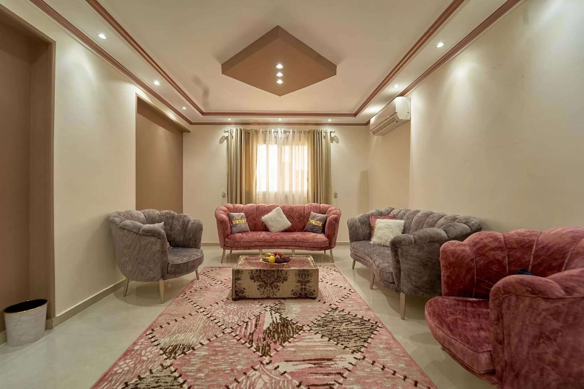 Living room in Gardenia Inn Hotel