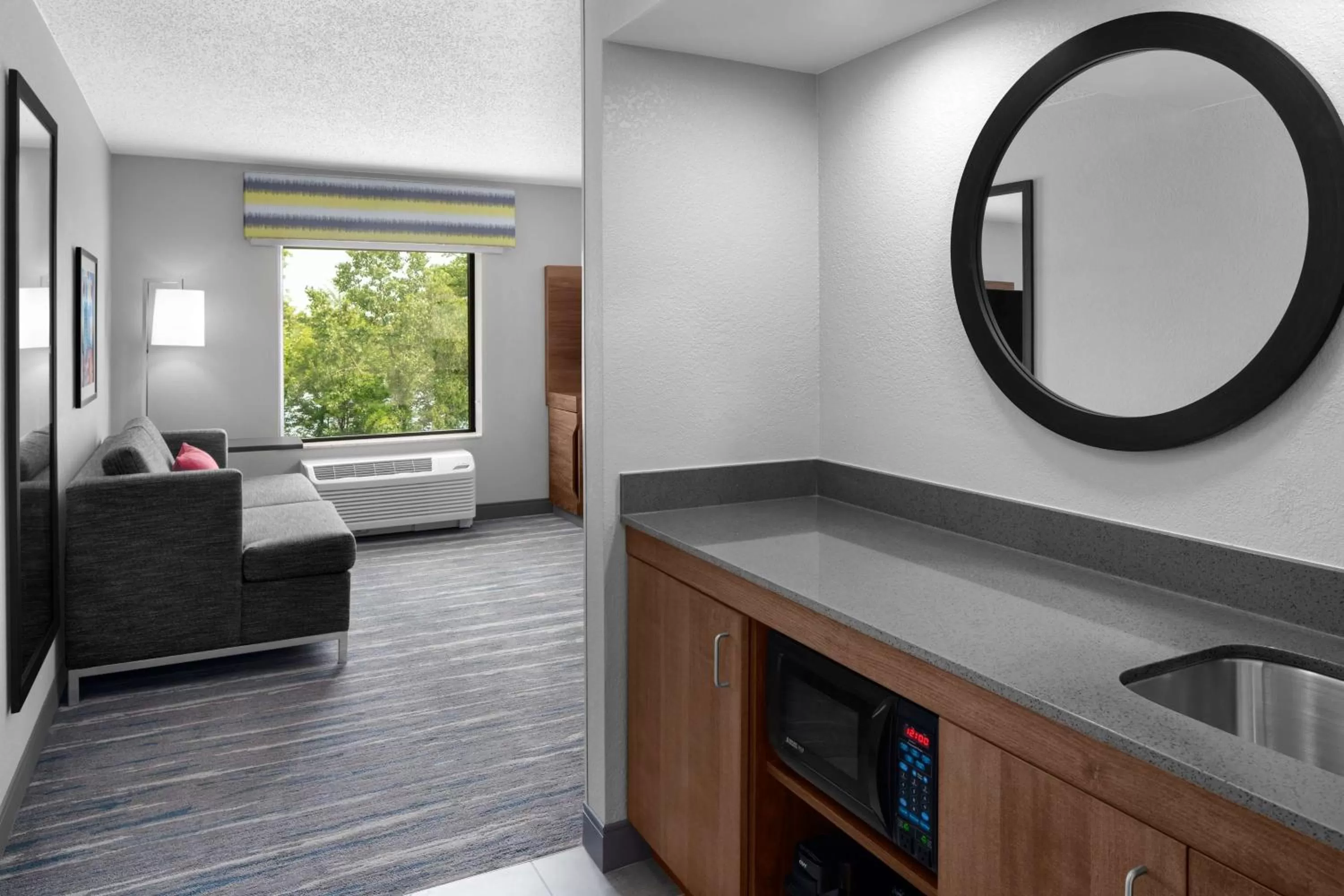 Photo of the whole room in Hampton Inn & Suites Grand Rapids-Airport 28th St