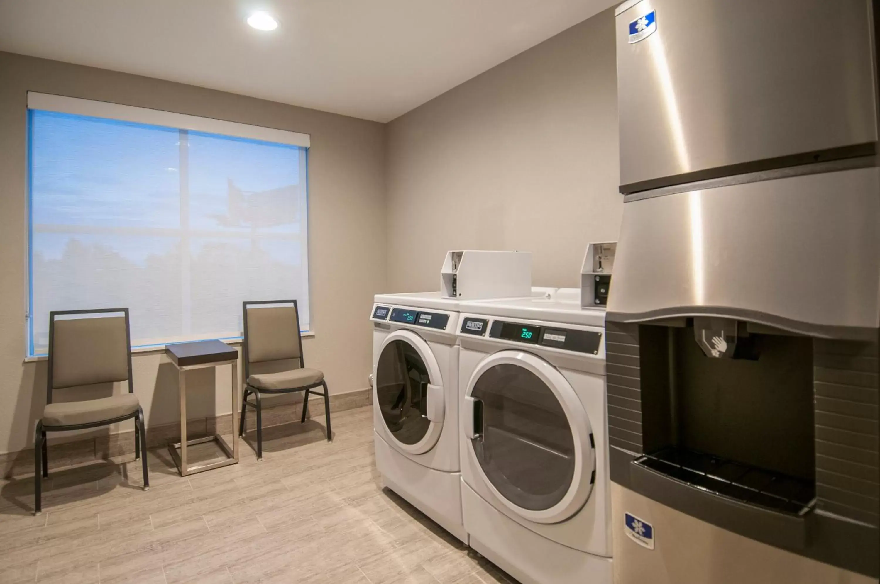 Other, Kitchen/Kitchenette in Holiday Inn - New Orleans Airport North, an IHG Hotel