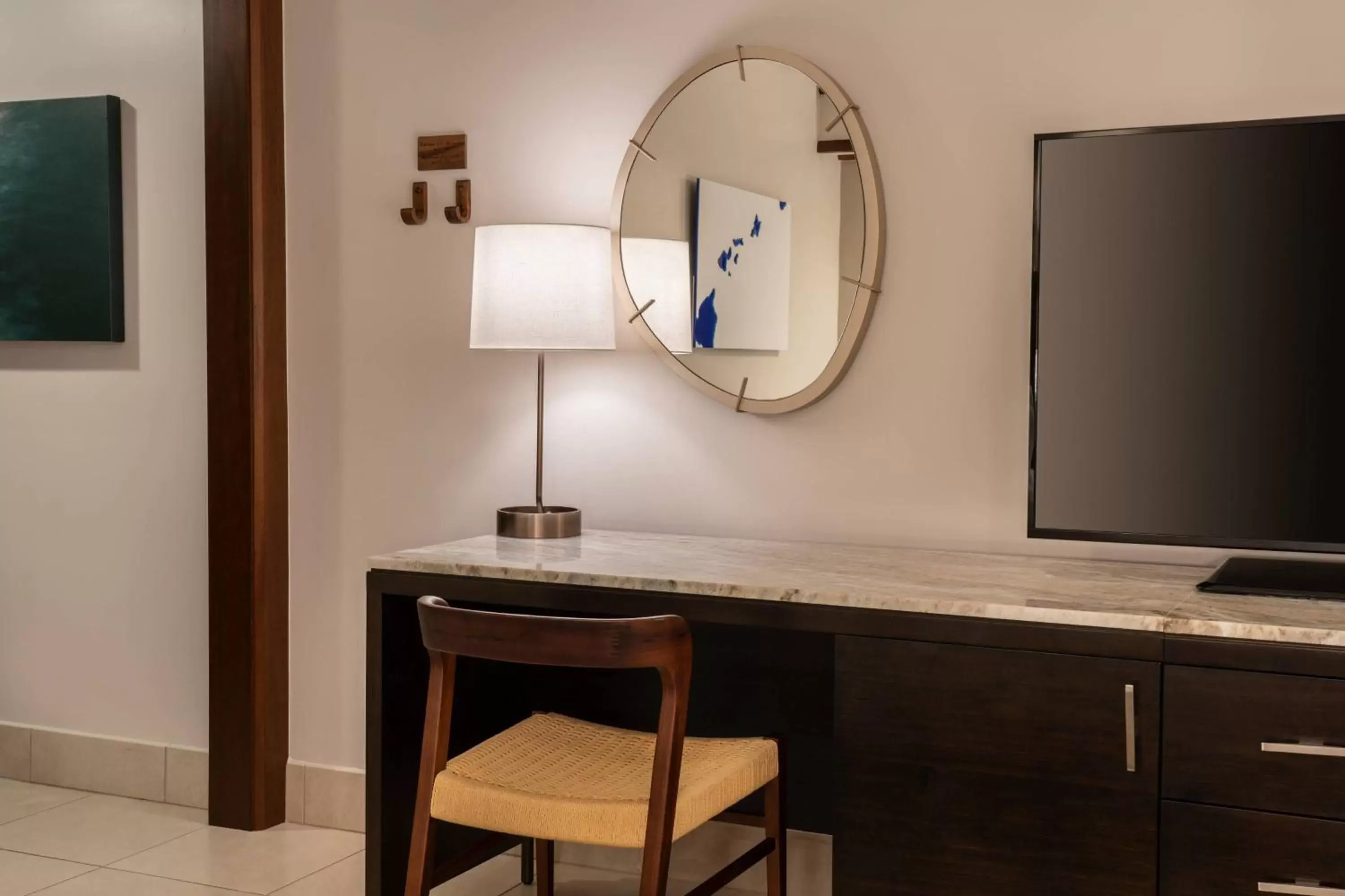 Photo of the whole room, TV/Entertainment Center in Wailea Beach Resort - Marriott, Maui