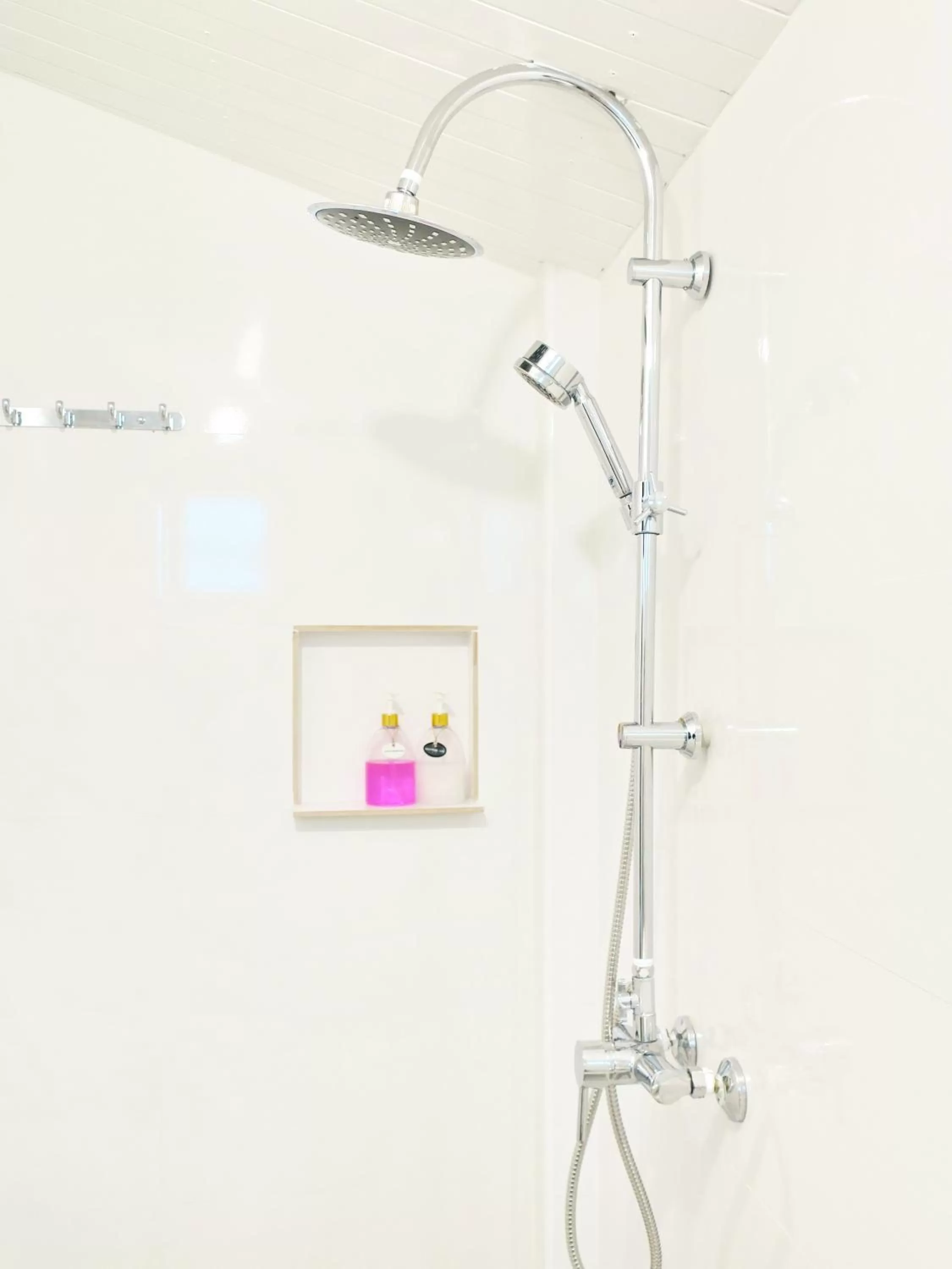 Shower in Huan Kawin Est.58 Lanna Home & Collection