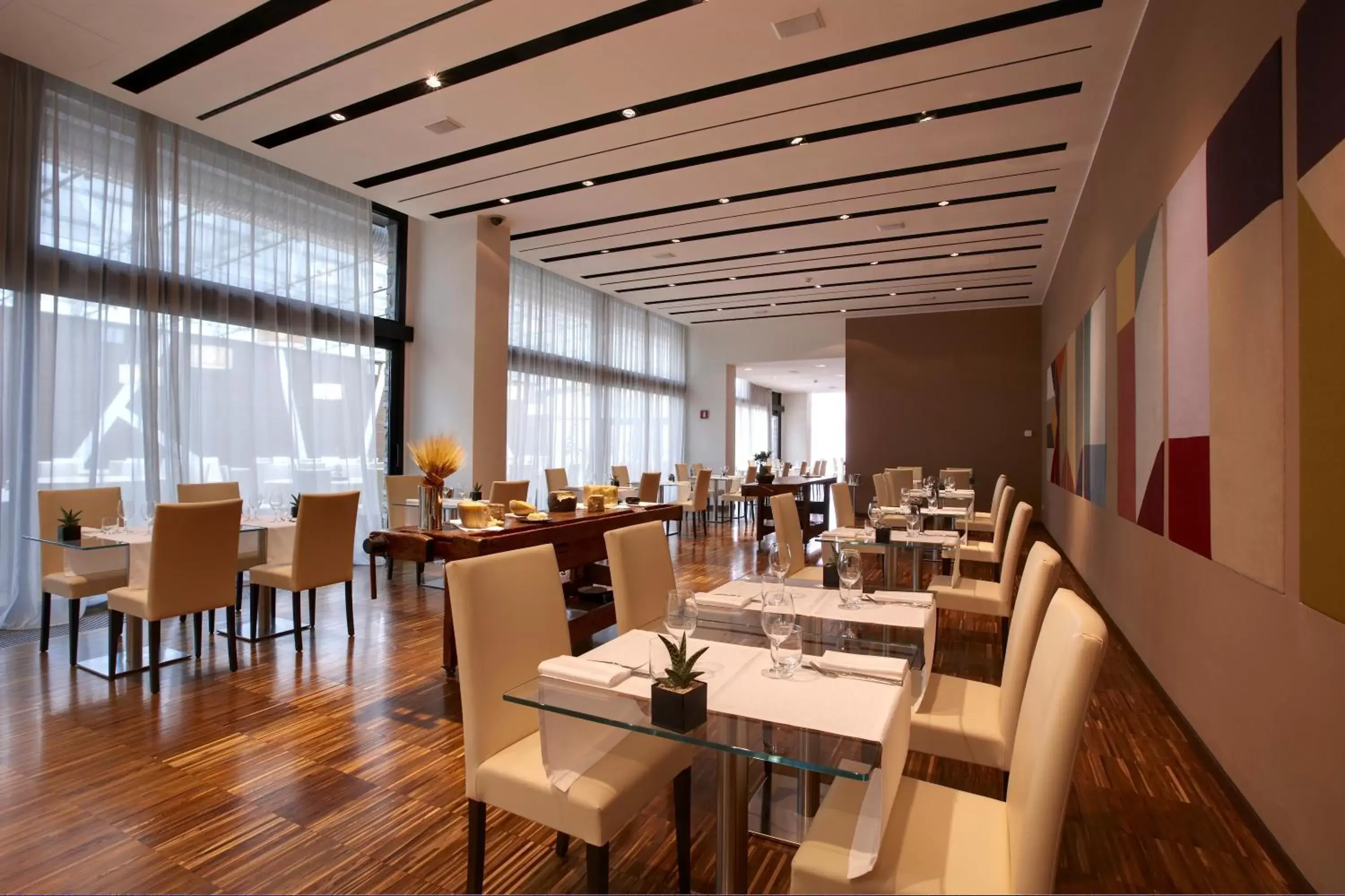 Restaurant/Places to Eat in Devero Hotel BW Signature Collection