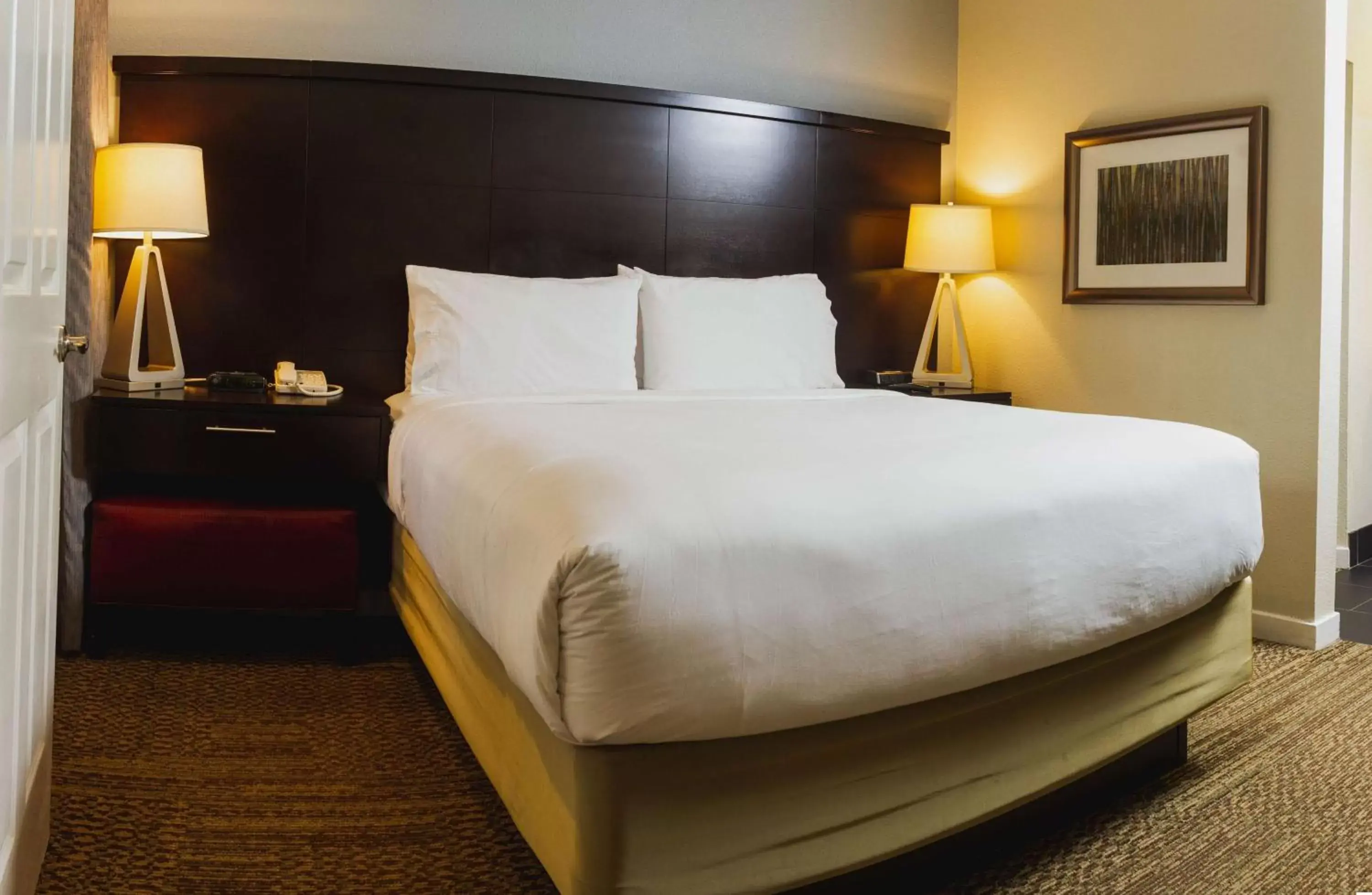 Bedroom, Bed in Sonesta ES Suites San Jose - Airport