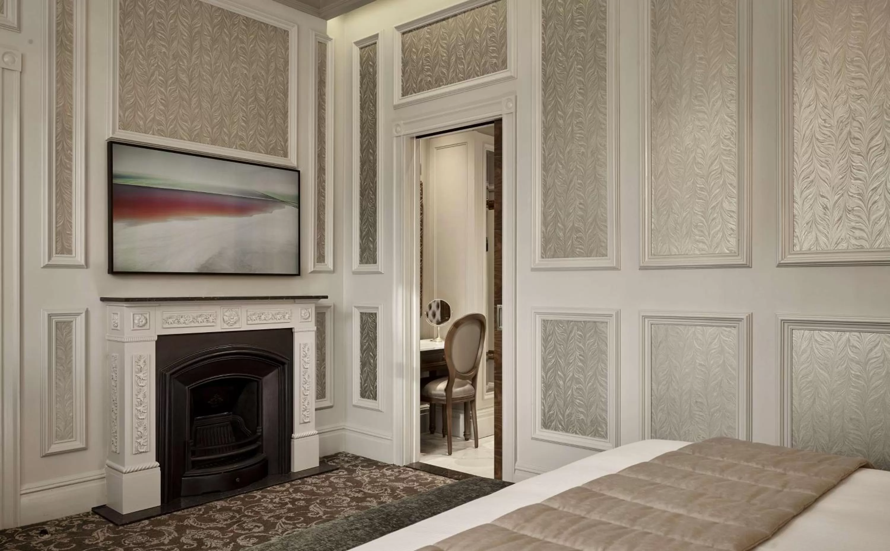 Bed in 100 Queen's Gate Hotel London Kensington, Curio Collection by Hilton