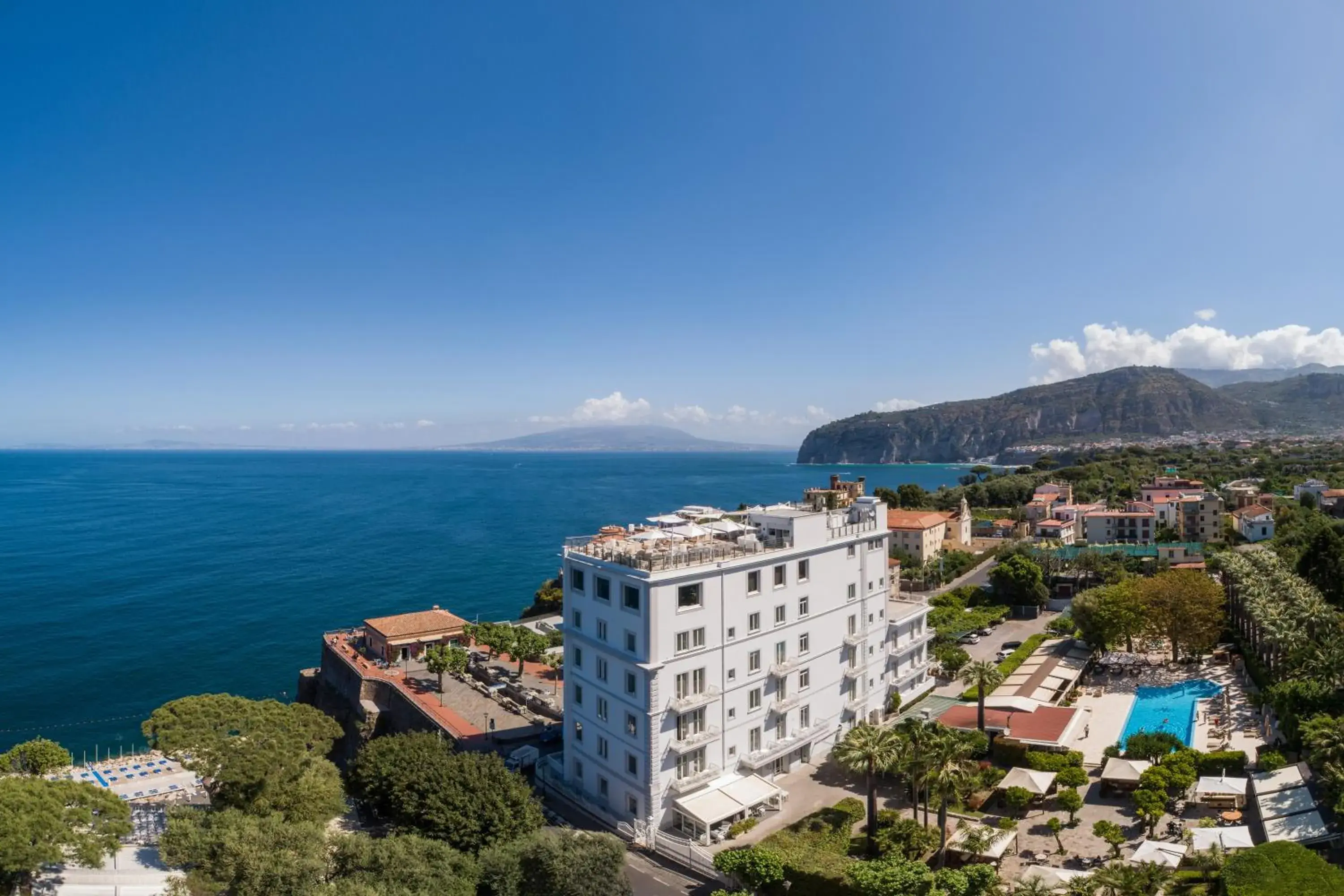 Property building, Bird's-eye View in Hotel Mediterraneo