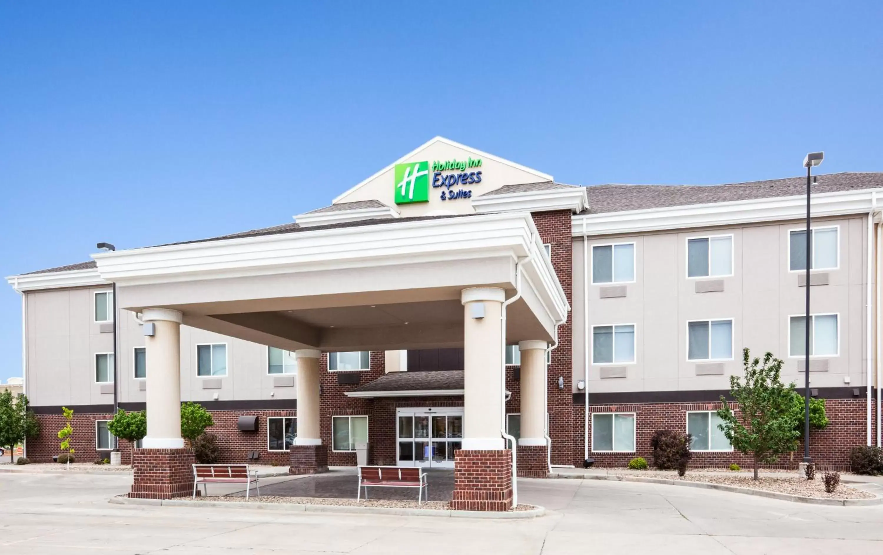 Property Building in Holiday Inn Express & Suites - Dickinson, an IHG Hotel